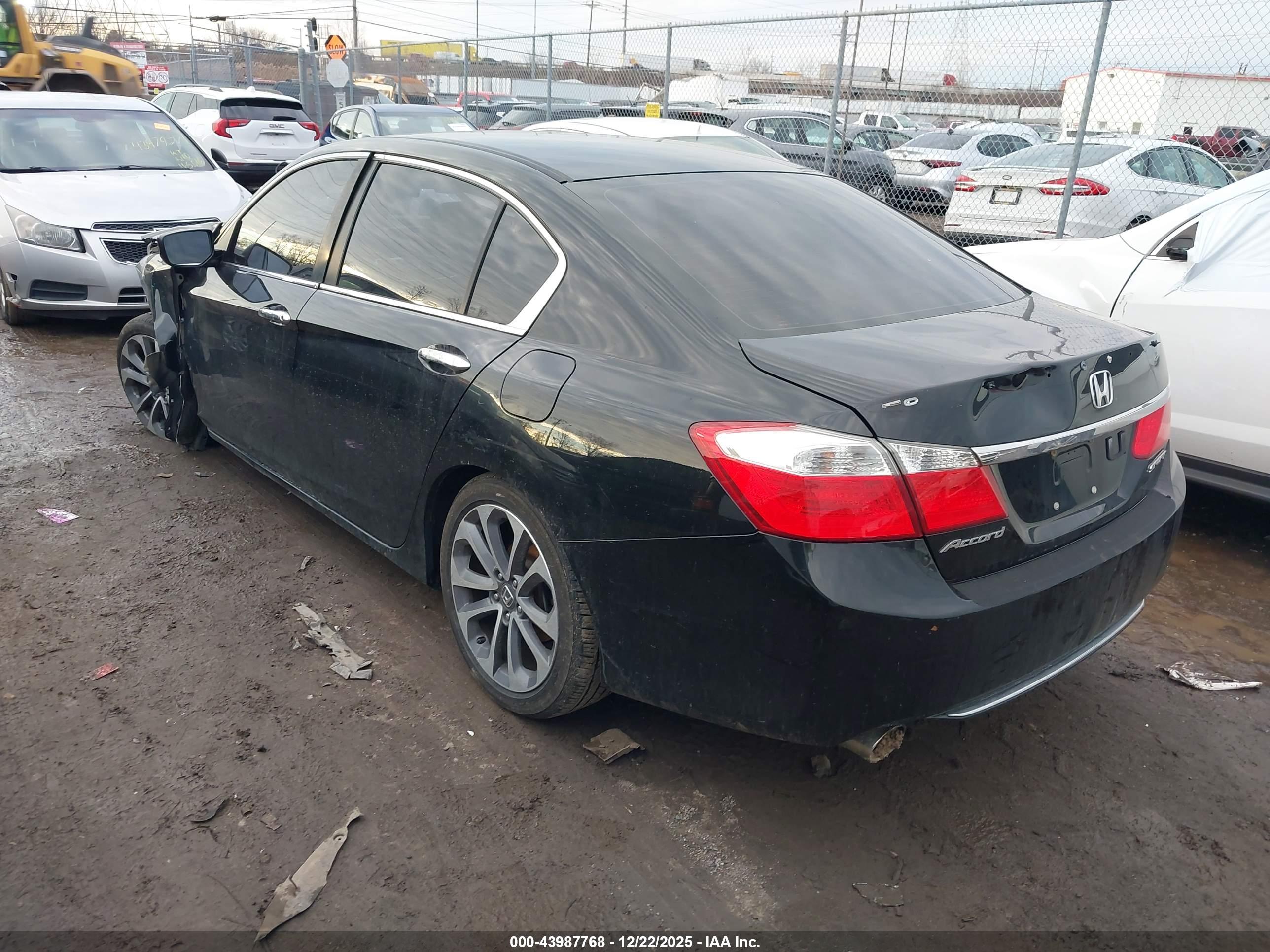 HONDA ACCORD image 3