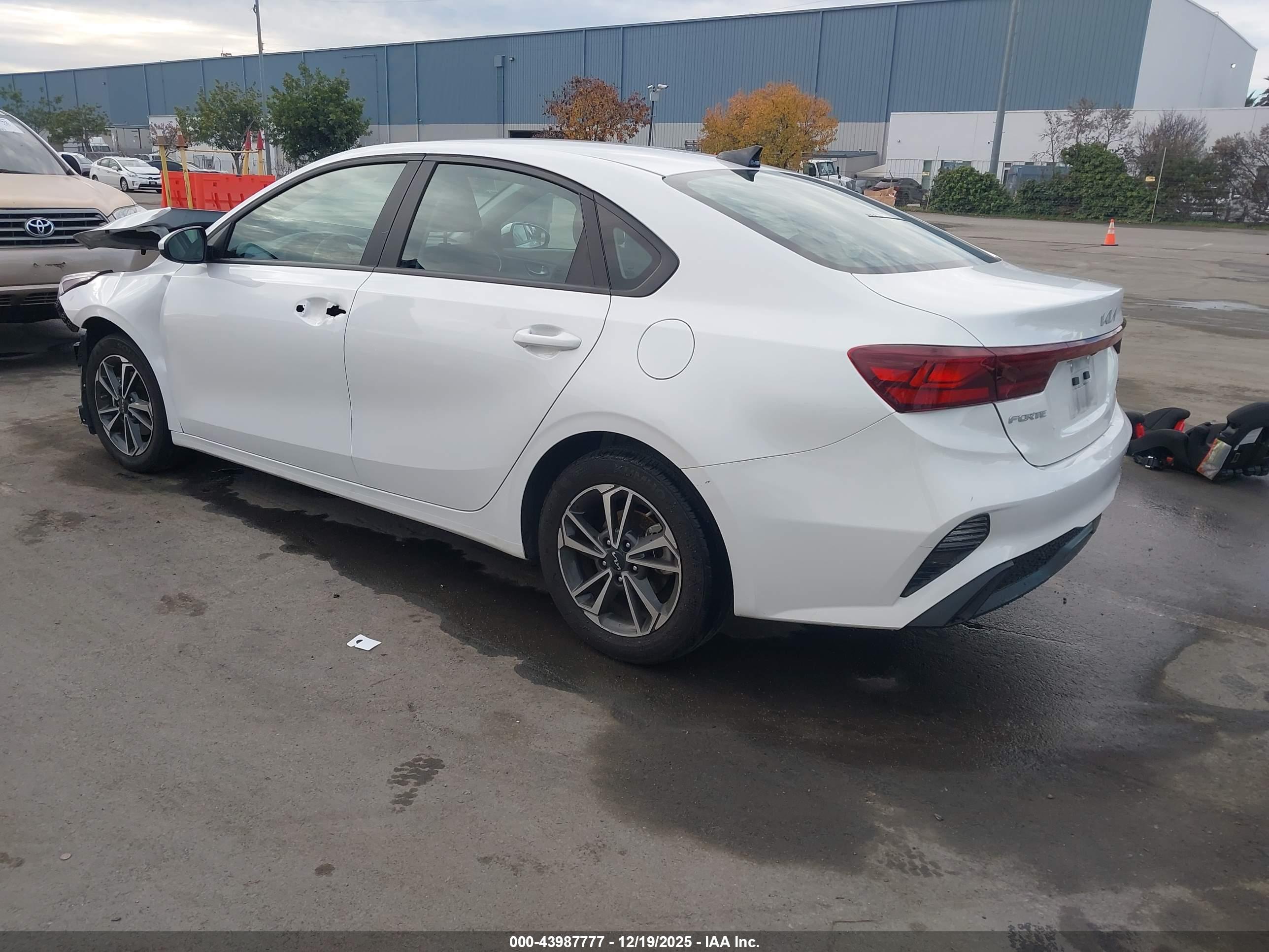 KIA FORTE image 3