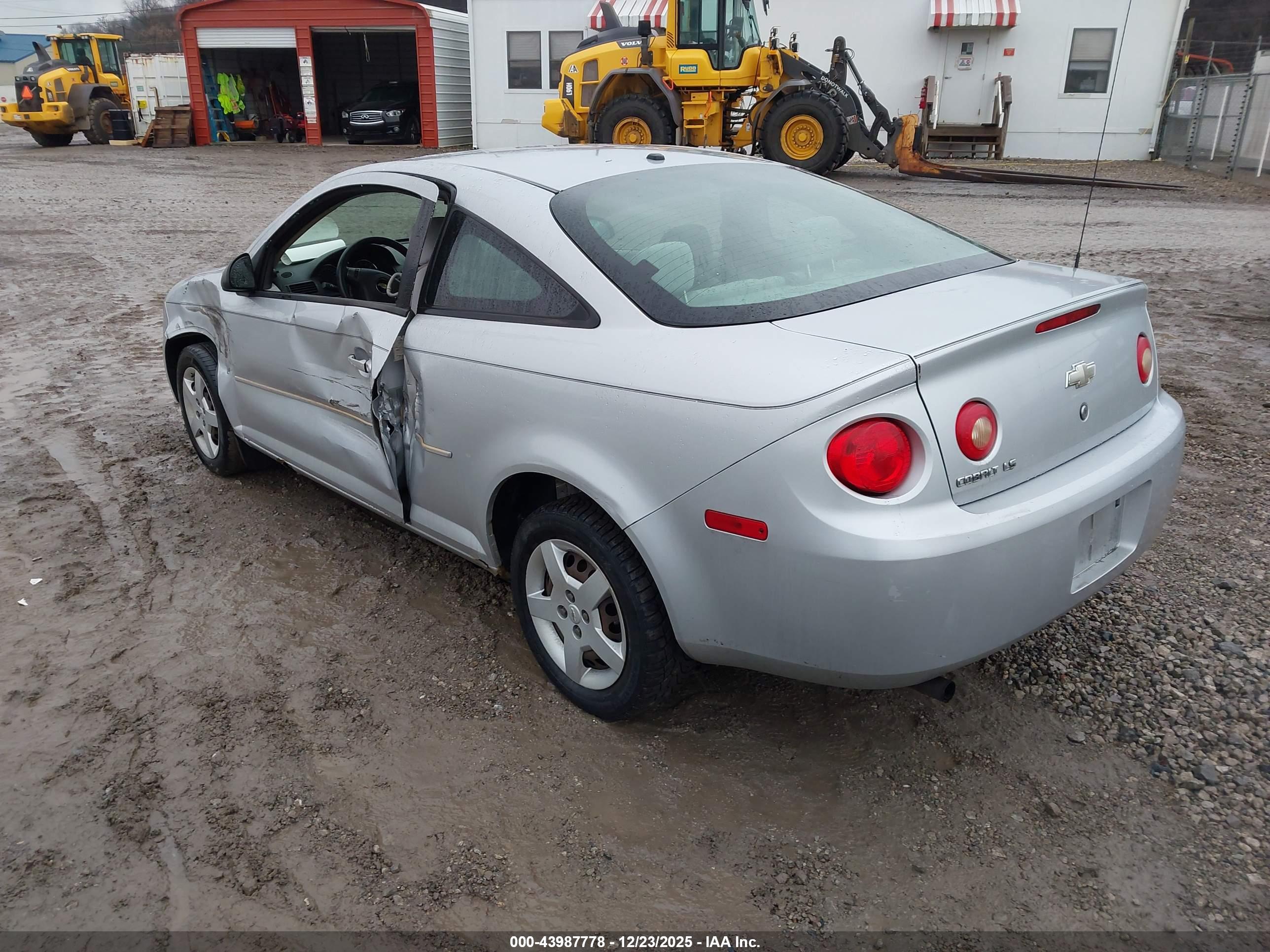 CHEVROLET COBALT image 3
