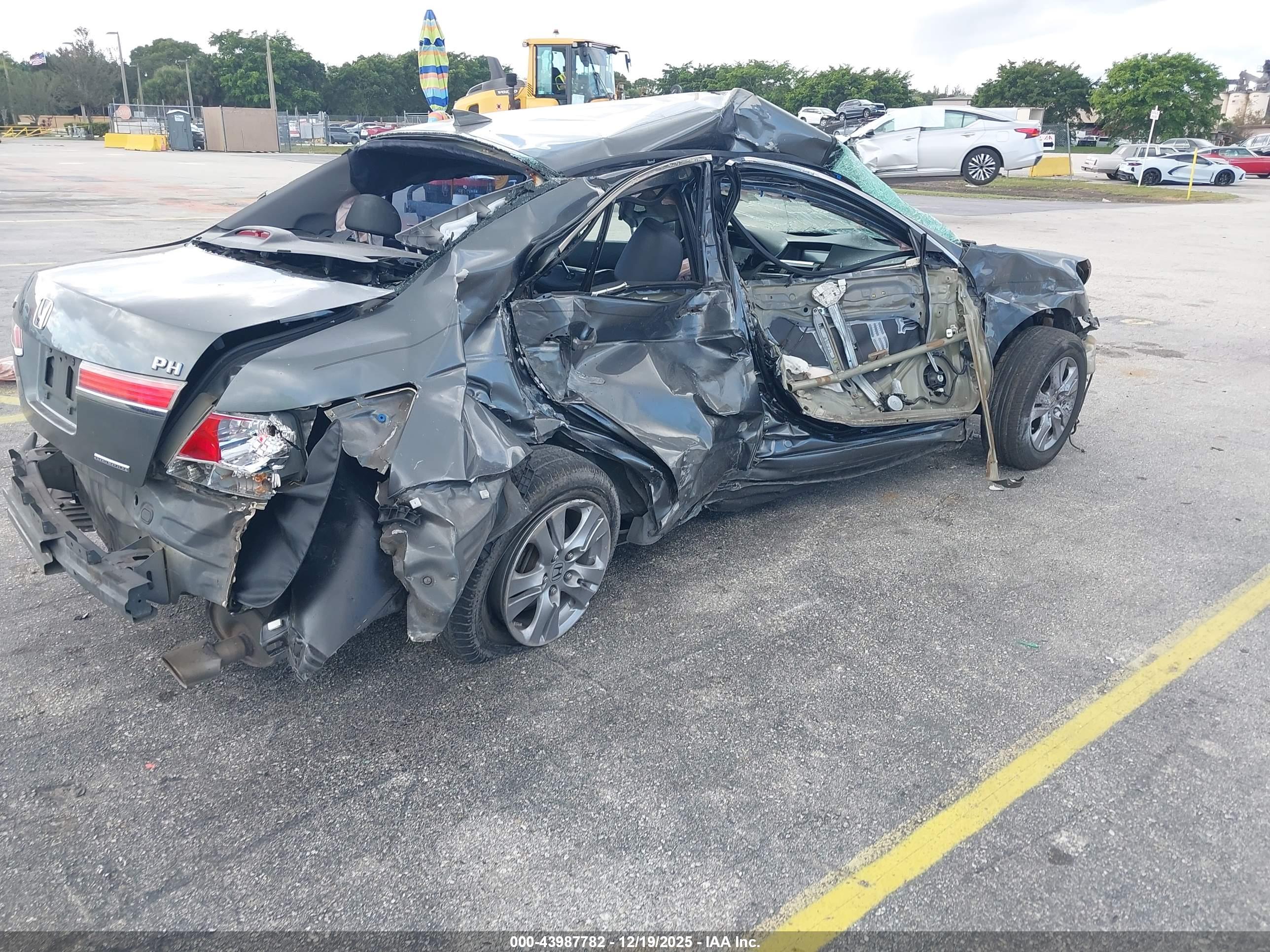 HONDA ACCORD image 4