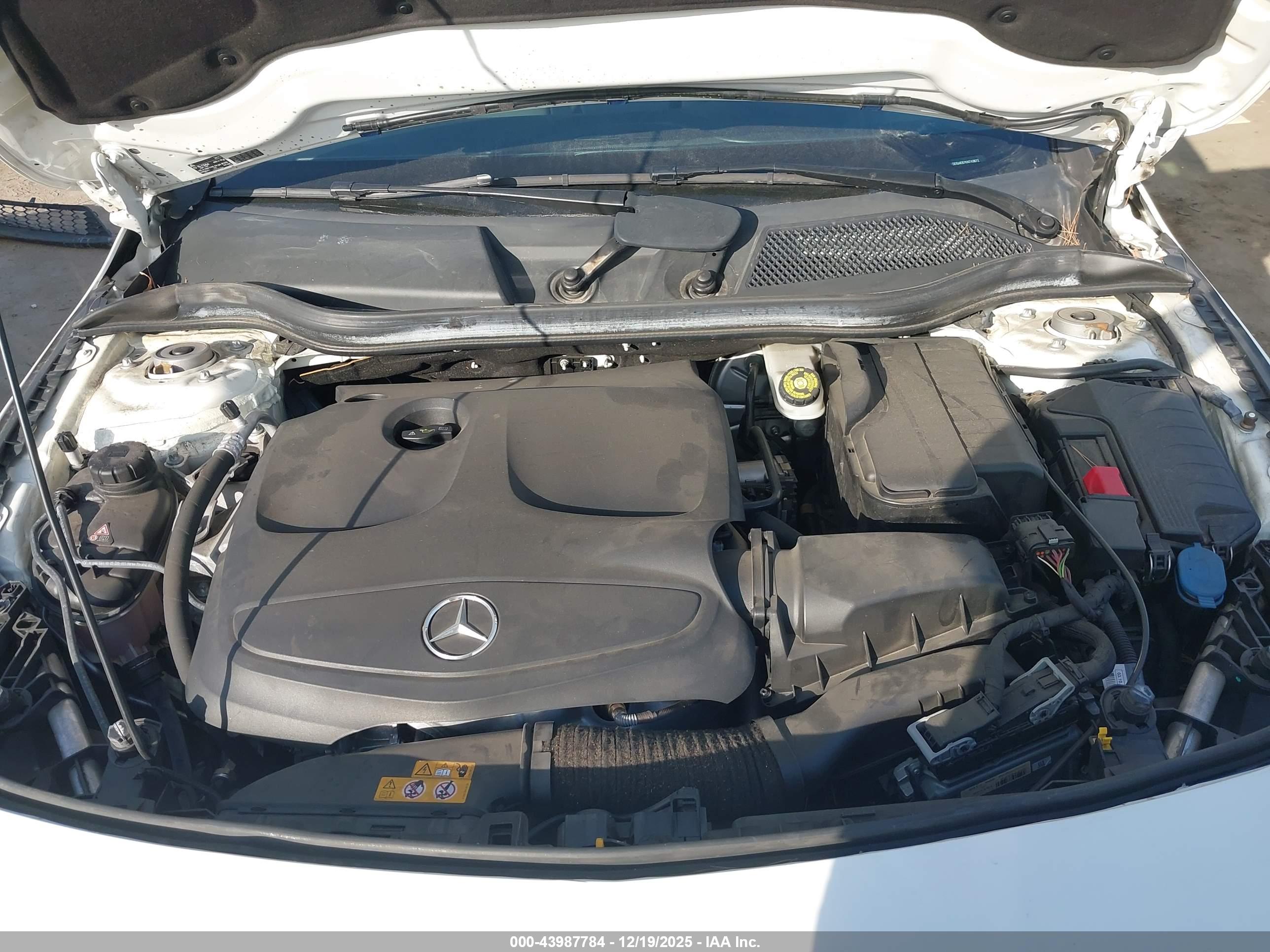 MERCEDES-BENZ CLA image 10