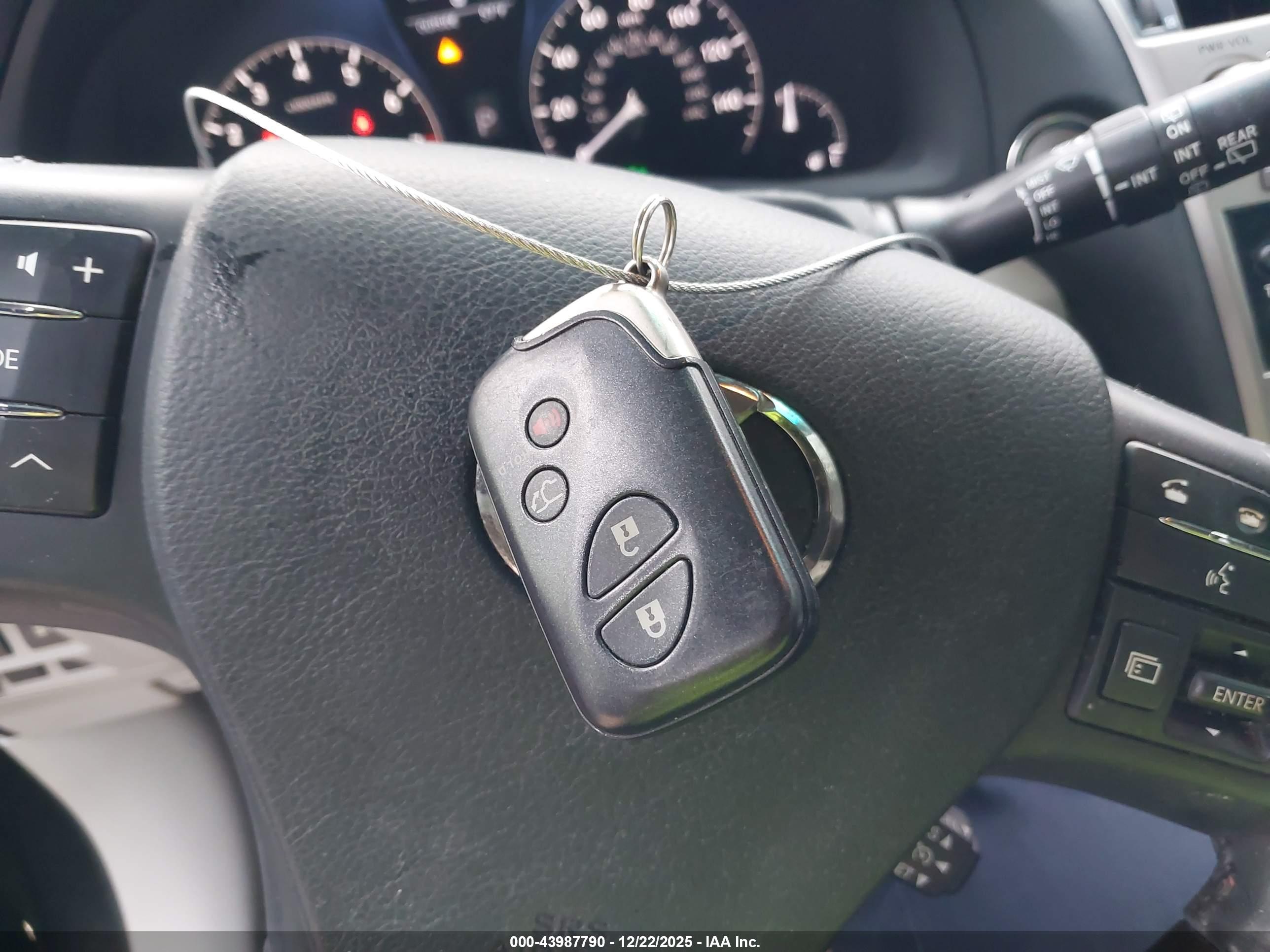 LEXUS RX image 11