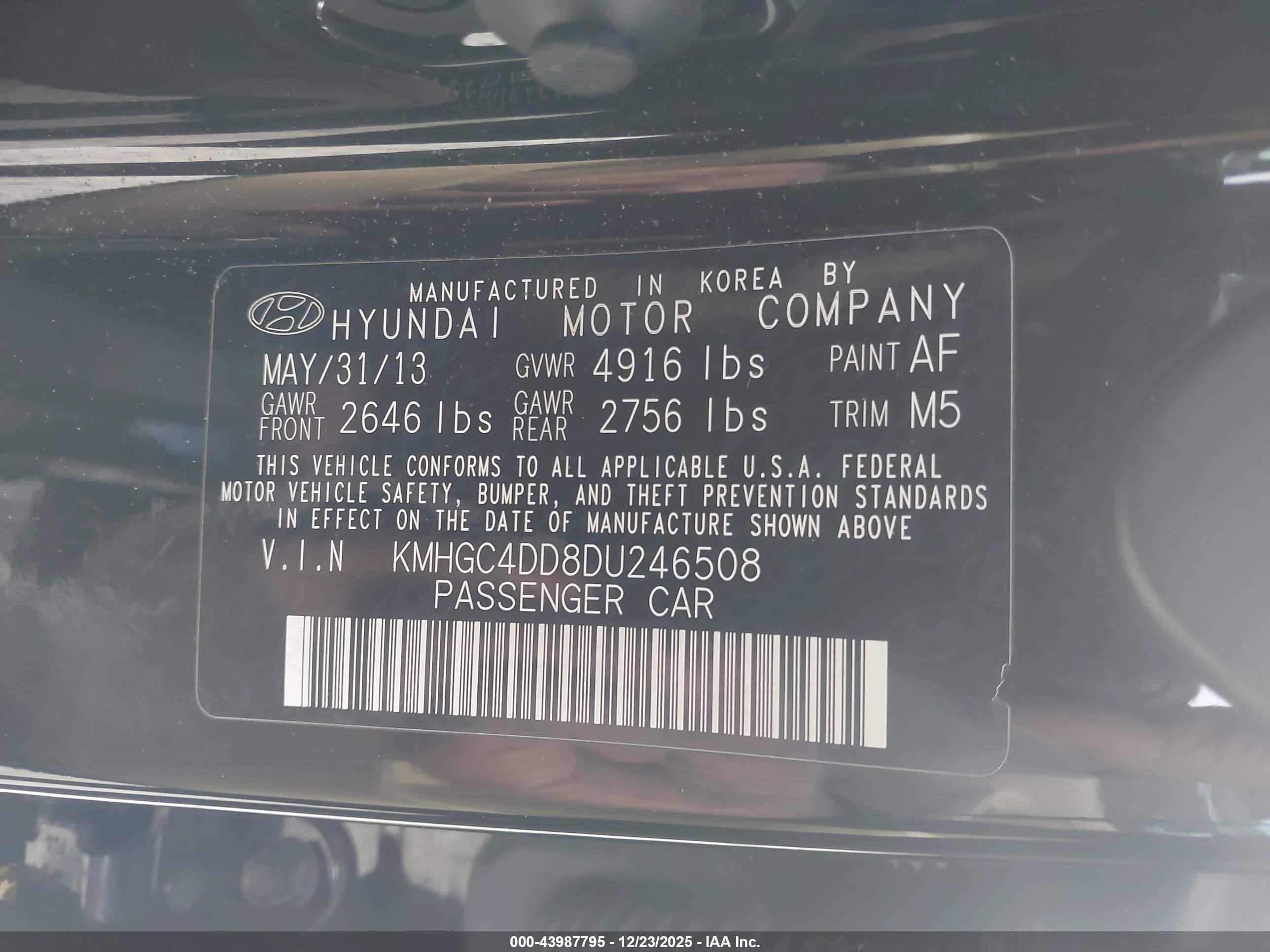 HYUNDAI GENESIS image 9