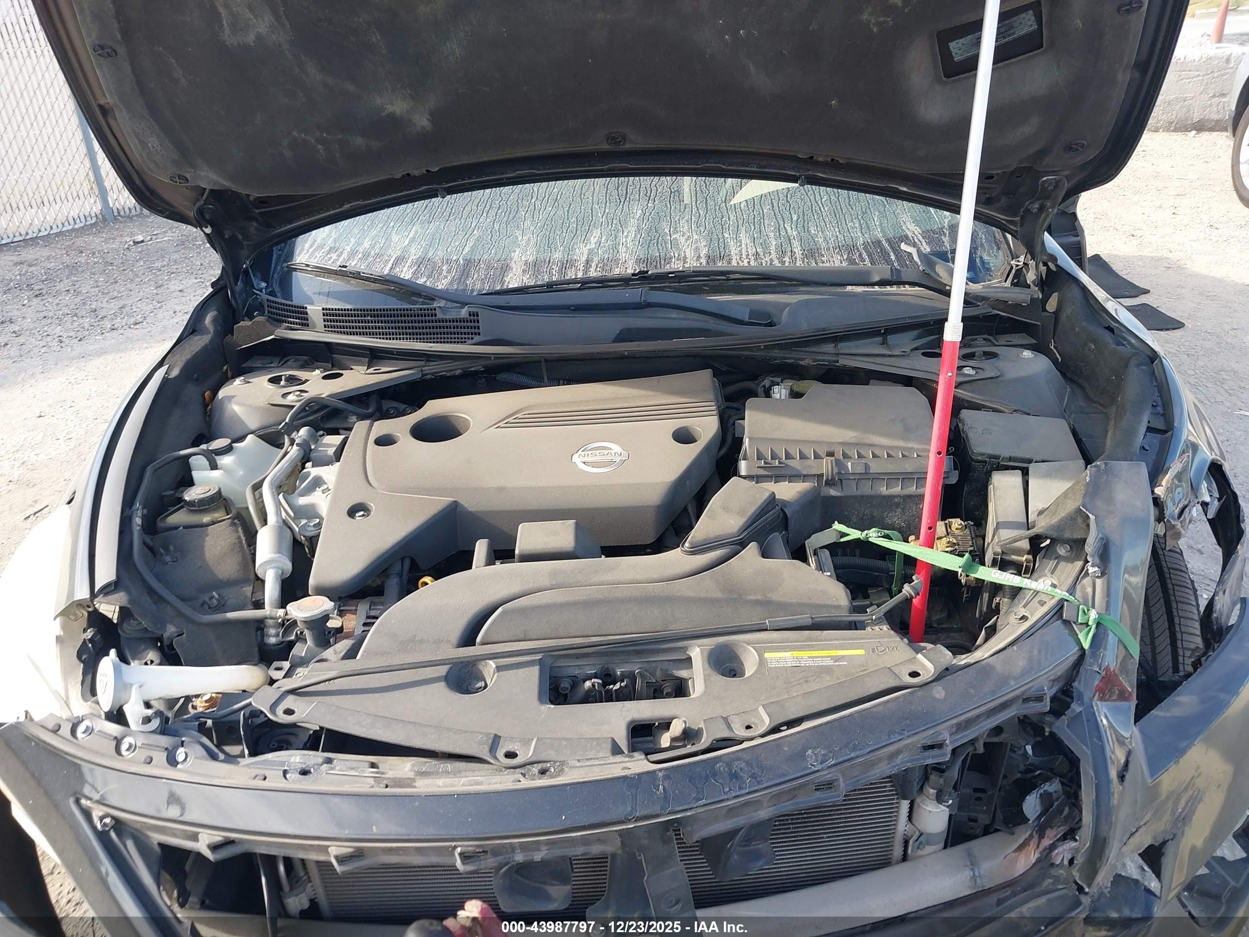 NISSAN ALTIMA image 10