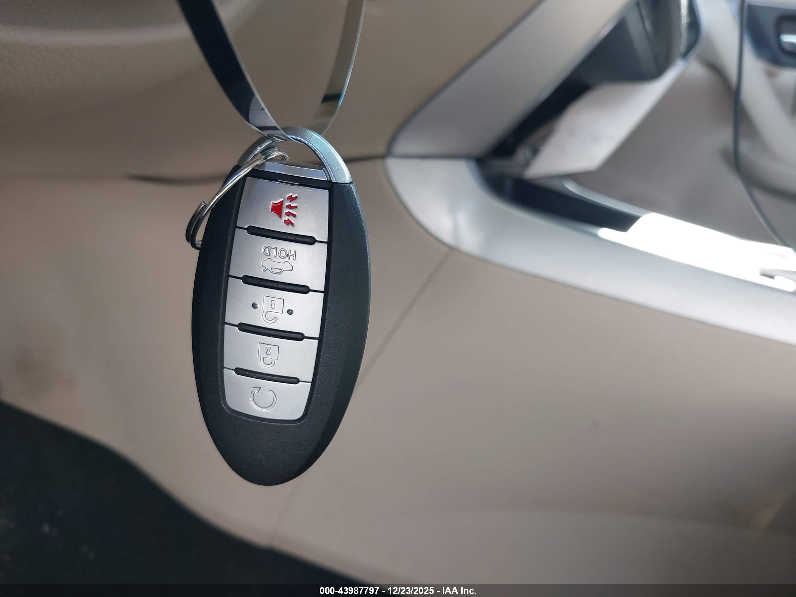 NISSAN ALTIMA image 11
