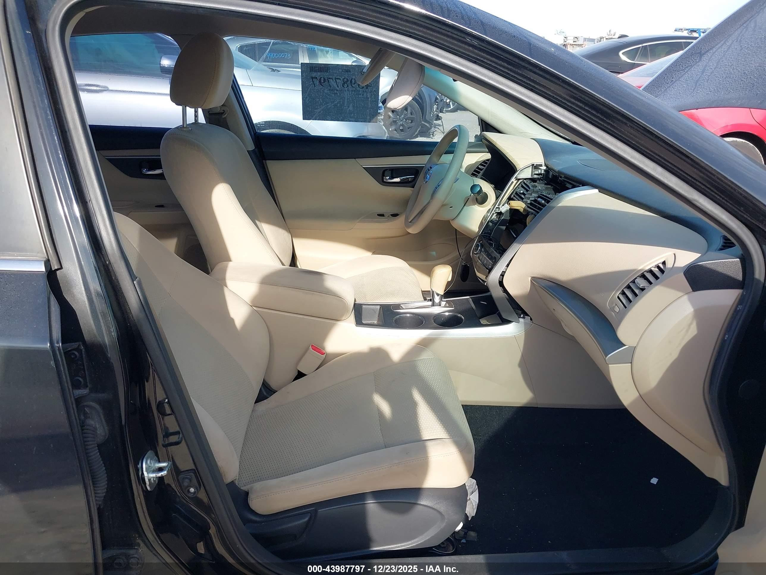 NISSAN ALTIMA image 5