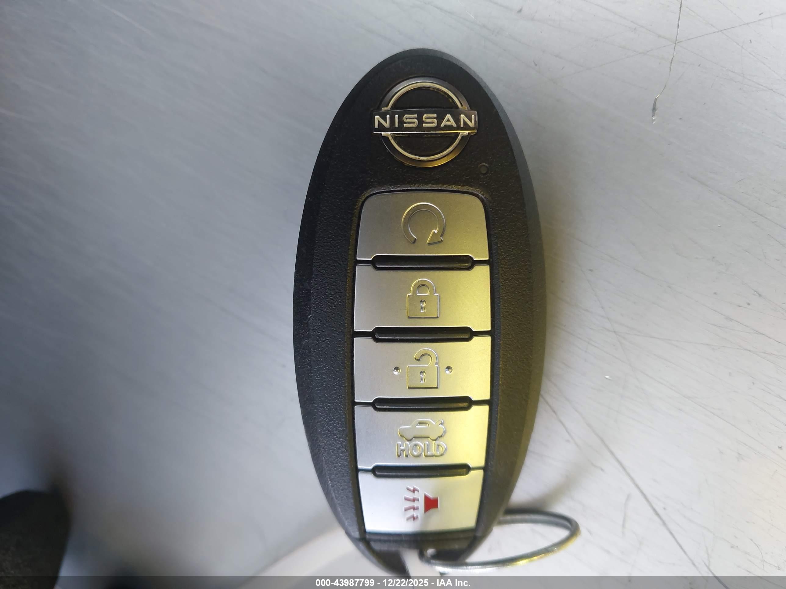 NISSAN ALTIMA image 11