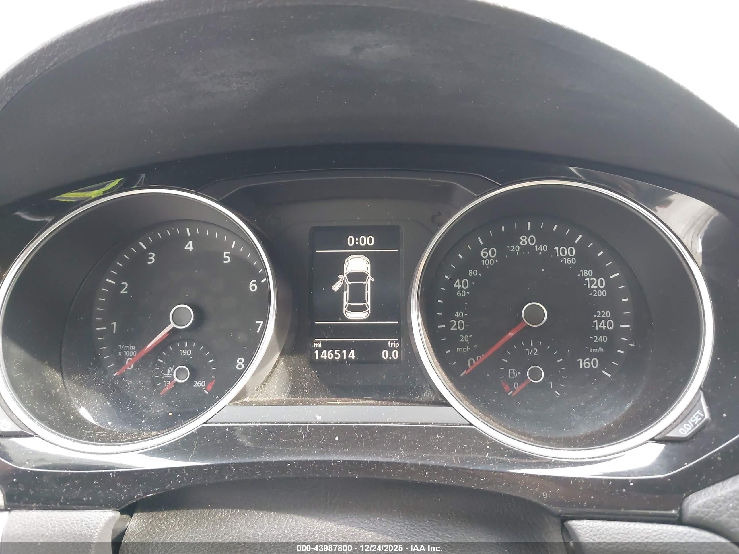 VOLKSWAGEN JETTA image 7