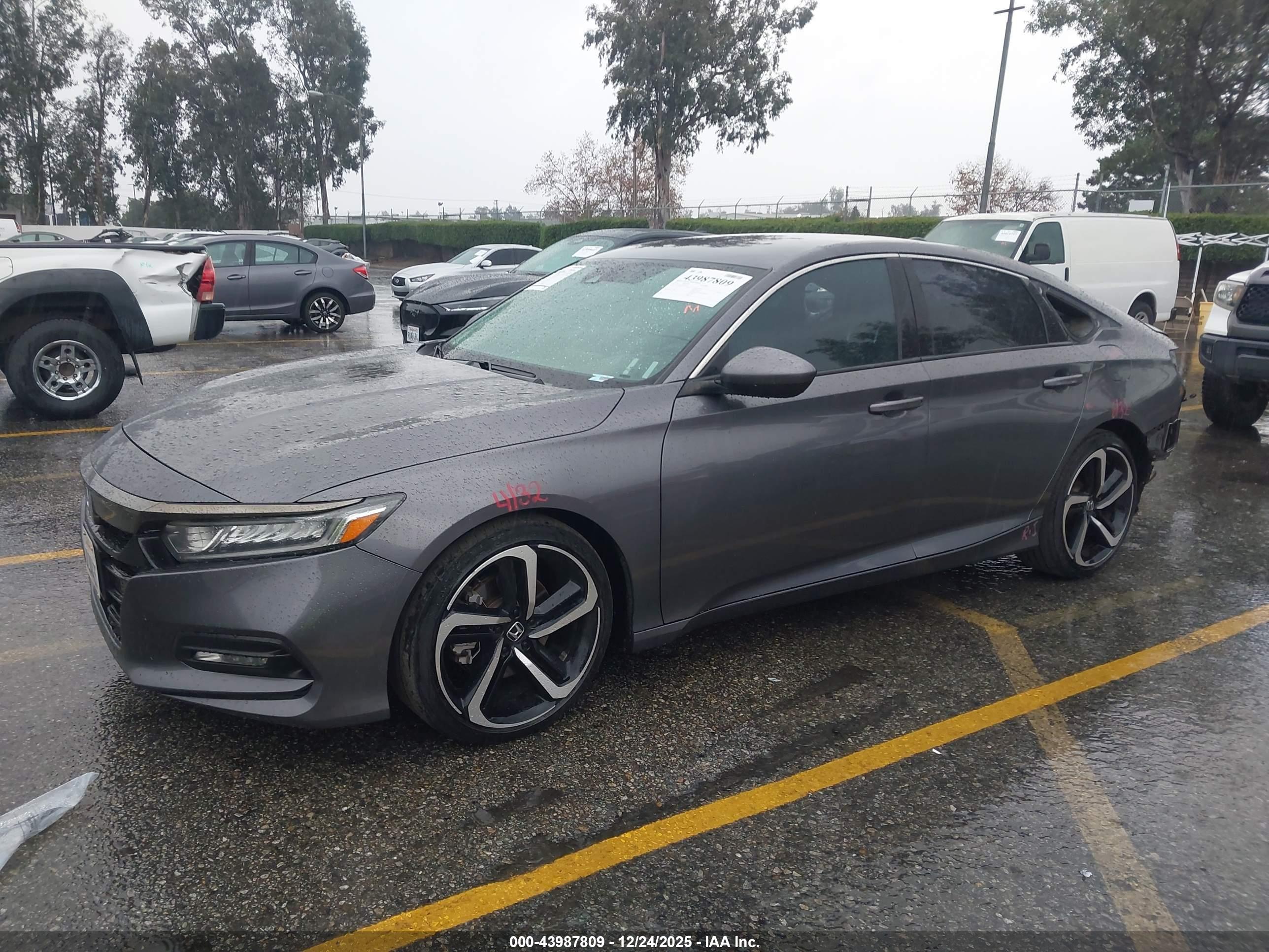 HONDA ACCORD image 2