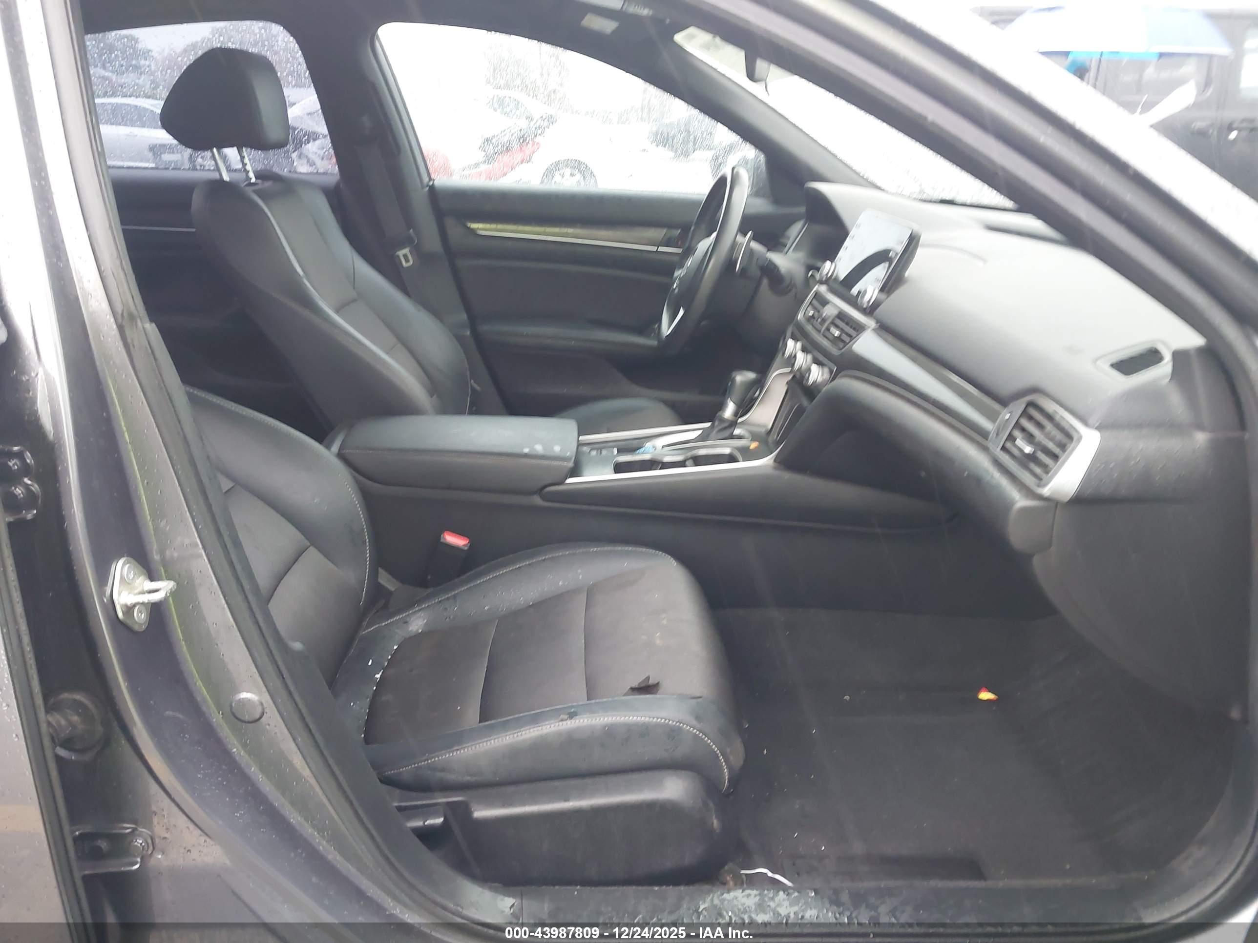HONDA ACCORD image 5
