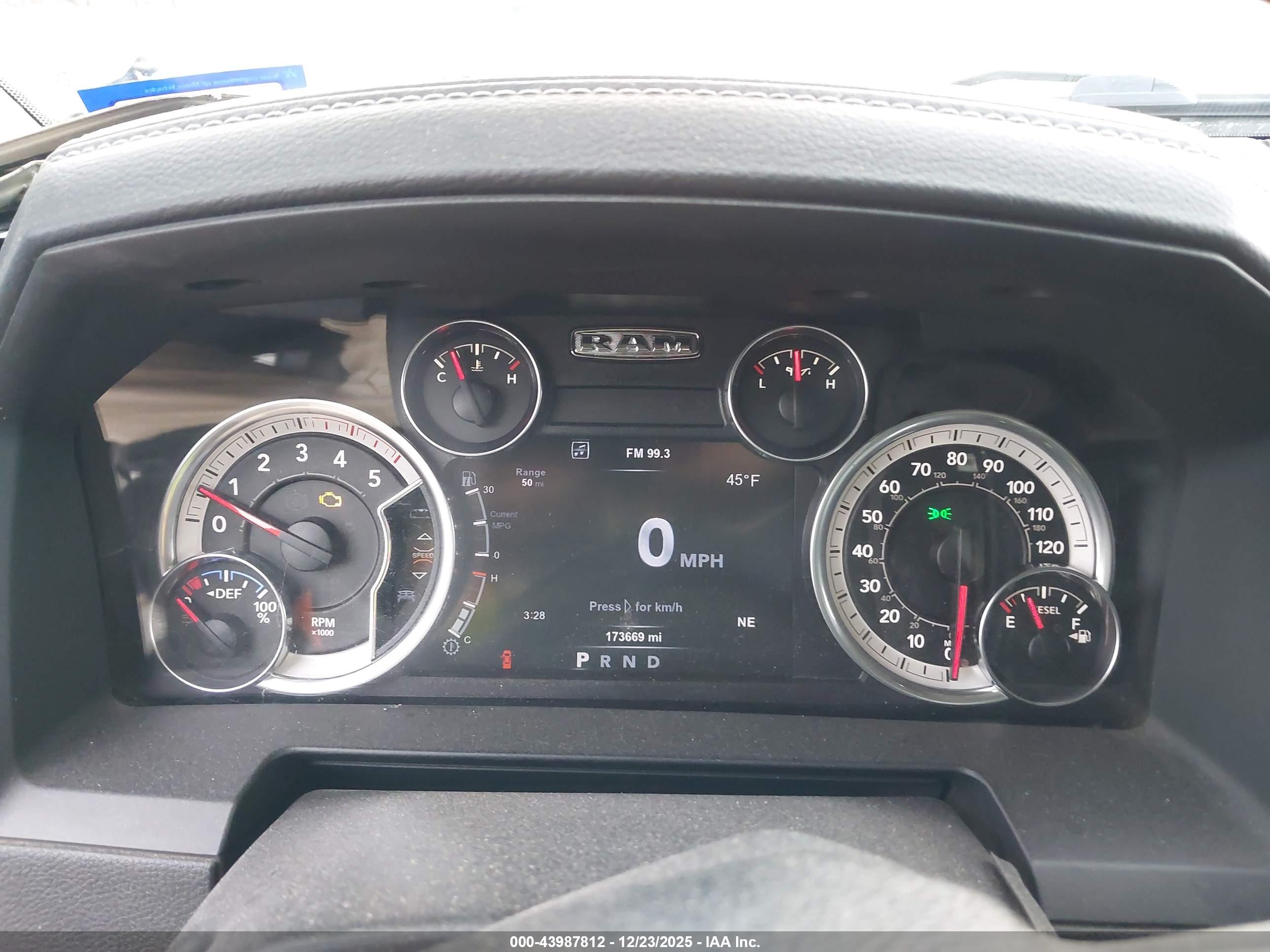 RAM 3500 image 7