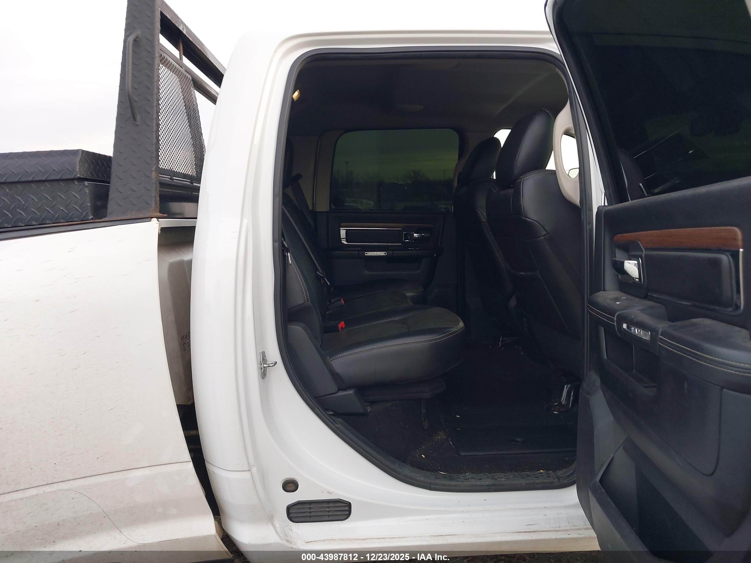 RAM 3500 image 8