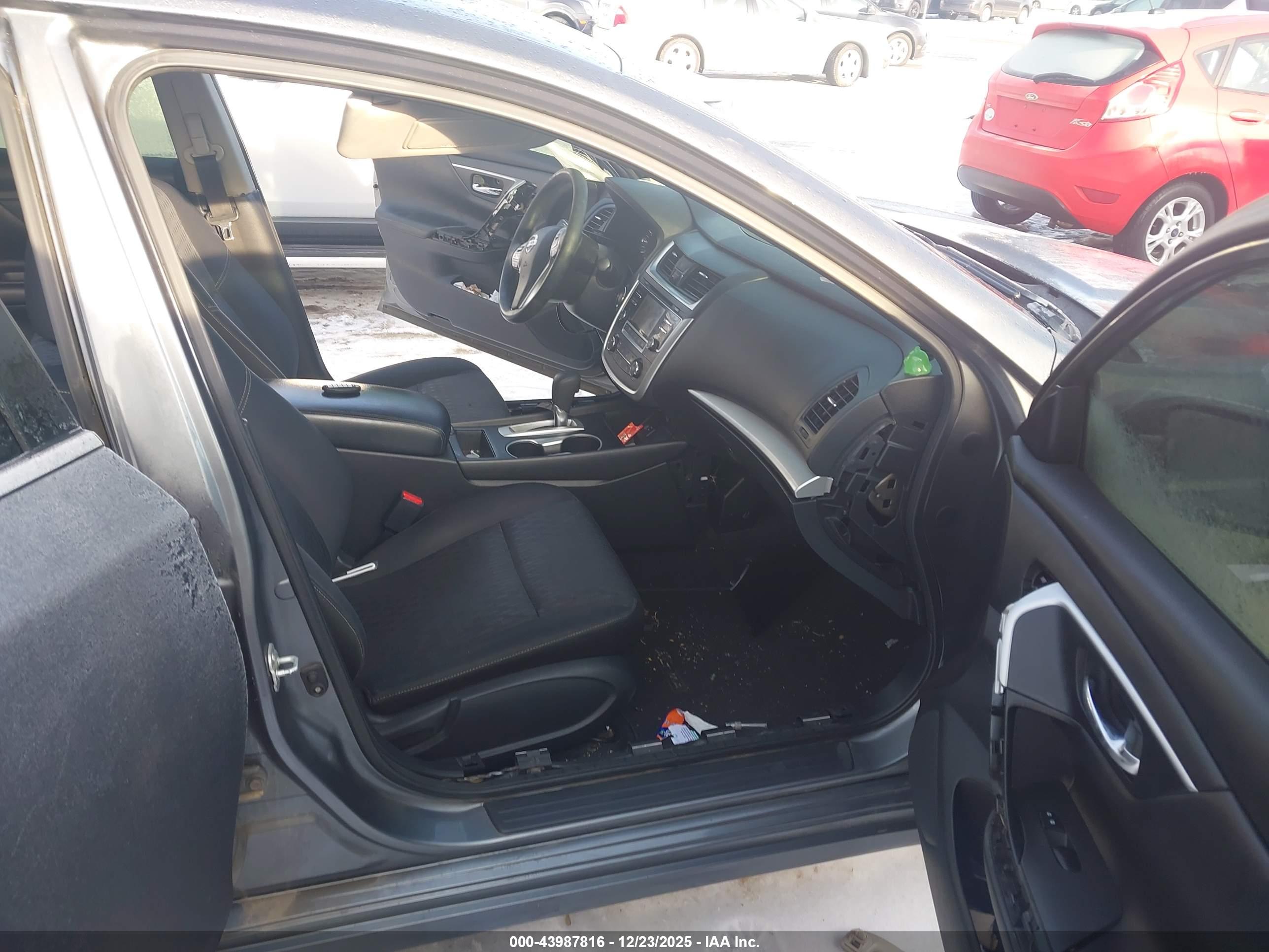 NISSAN ALTIMA image 5