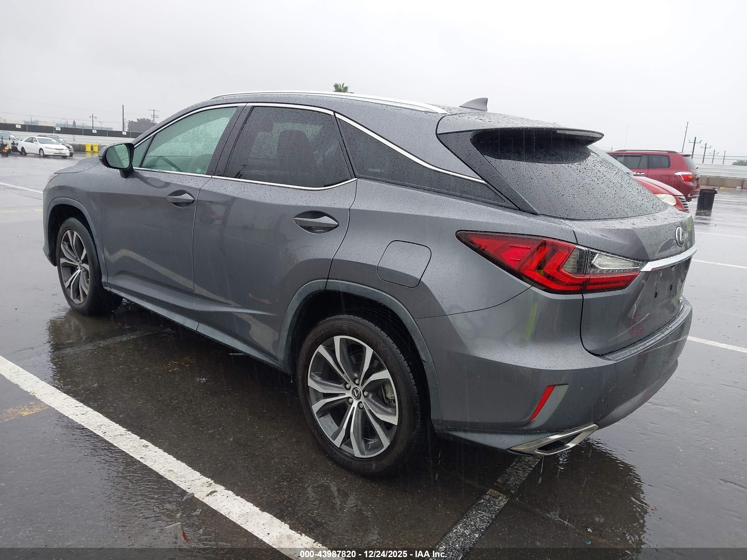 LEXUS RX image 3