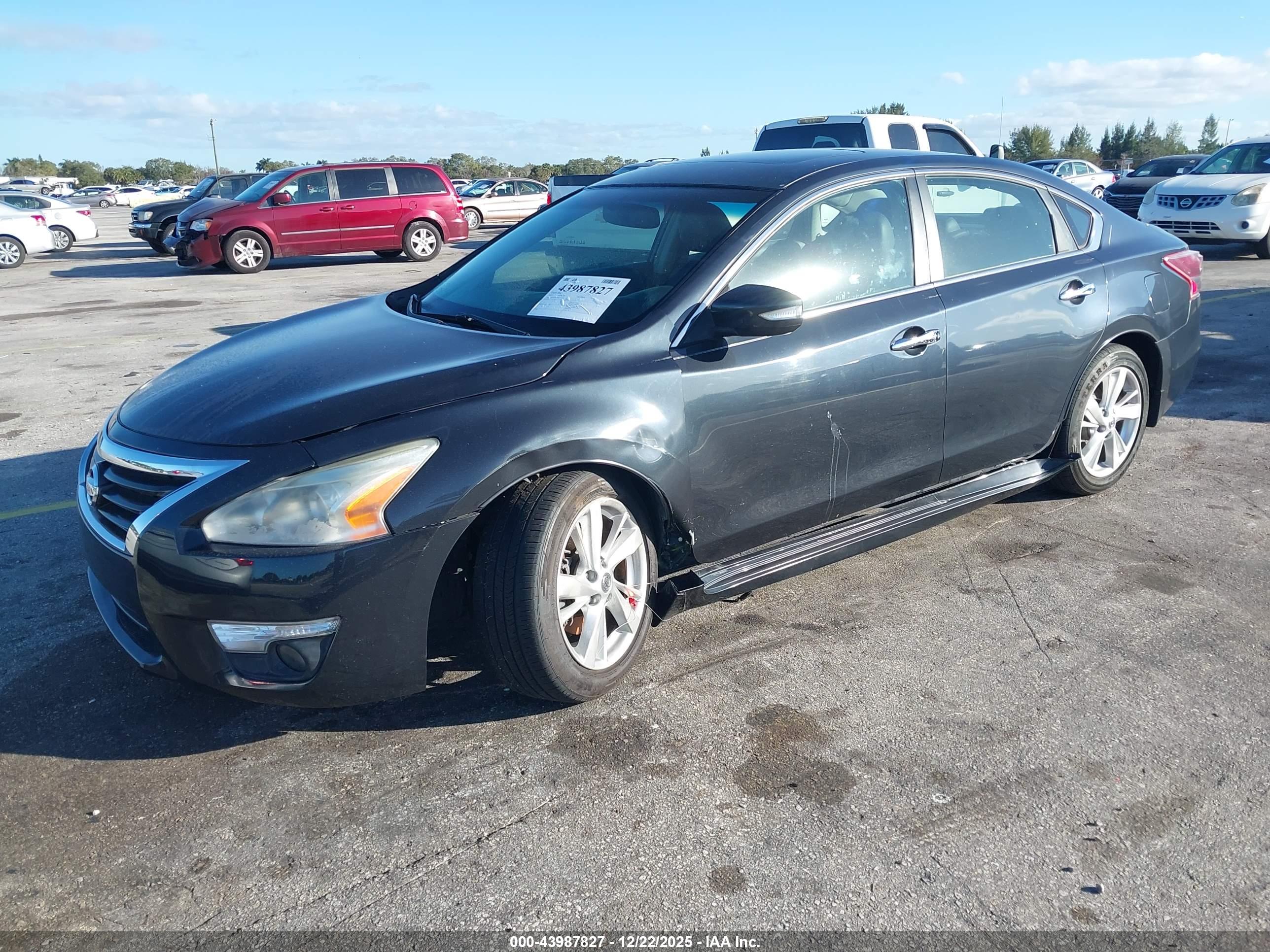 NISSAN ALTIMA image 2