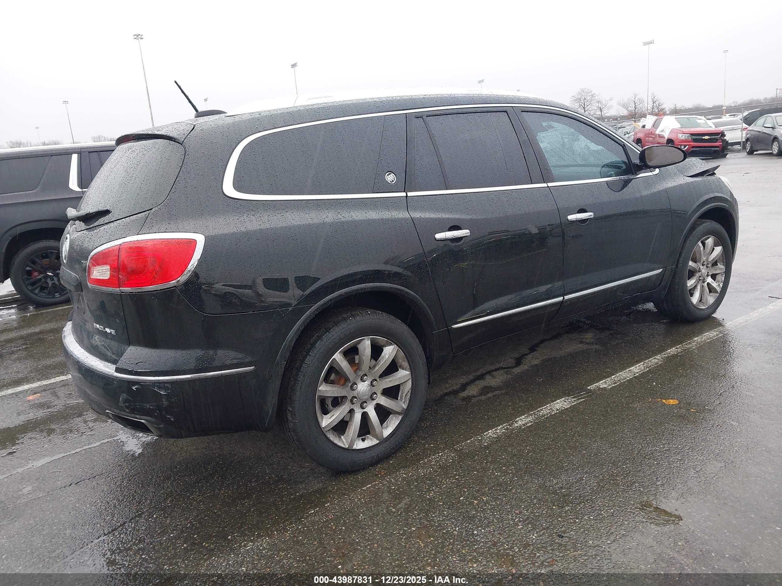 BUICK ENCLAVE image 4