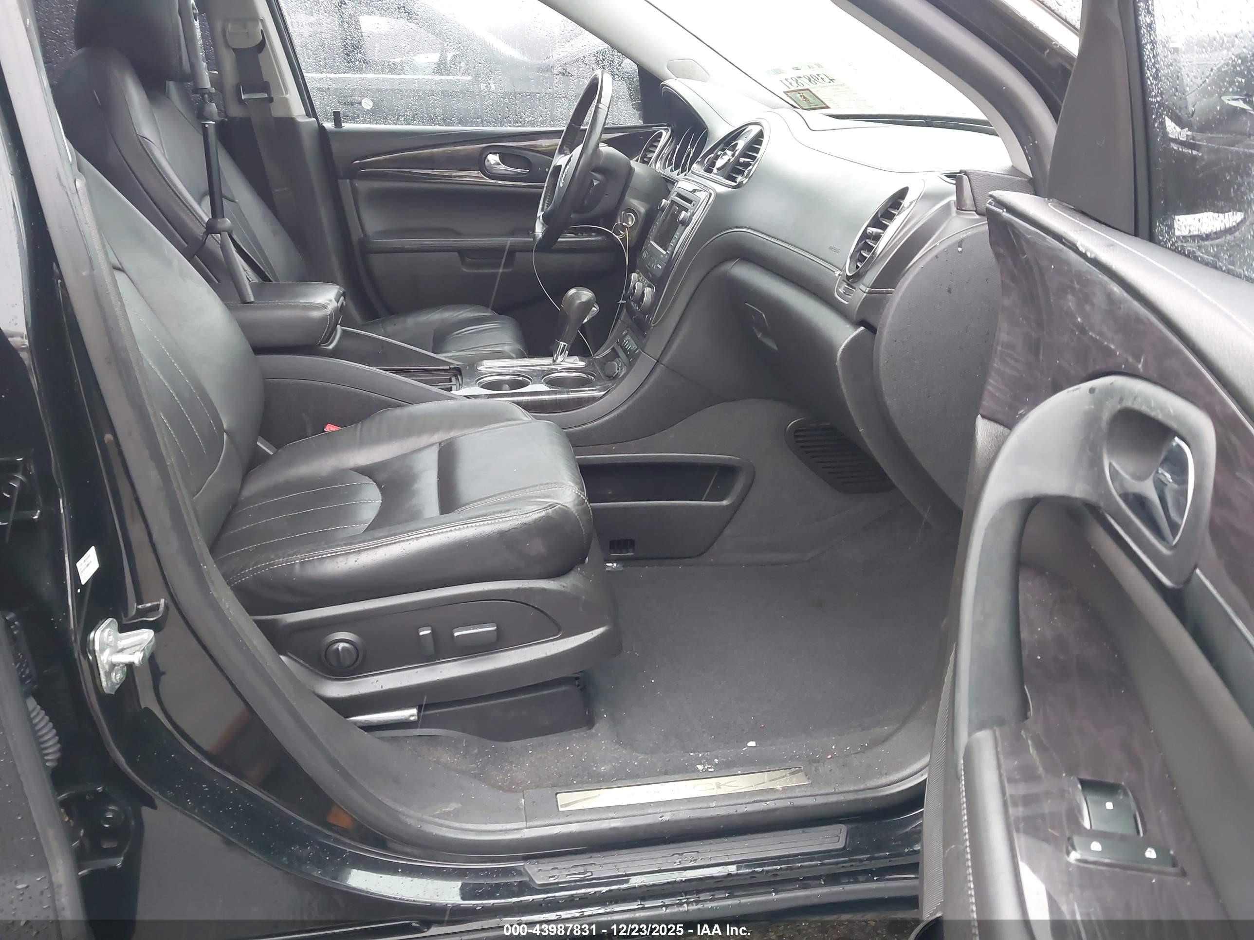 BUICK ENCLAVE image 5