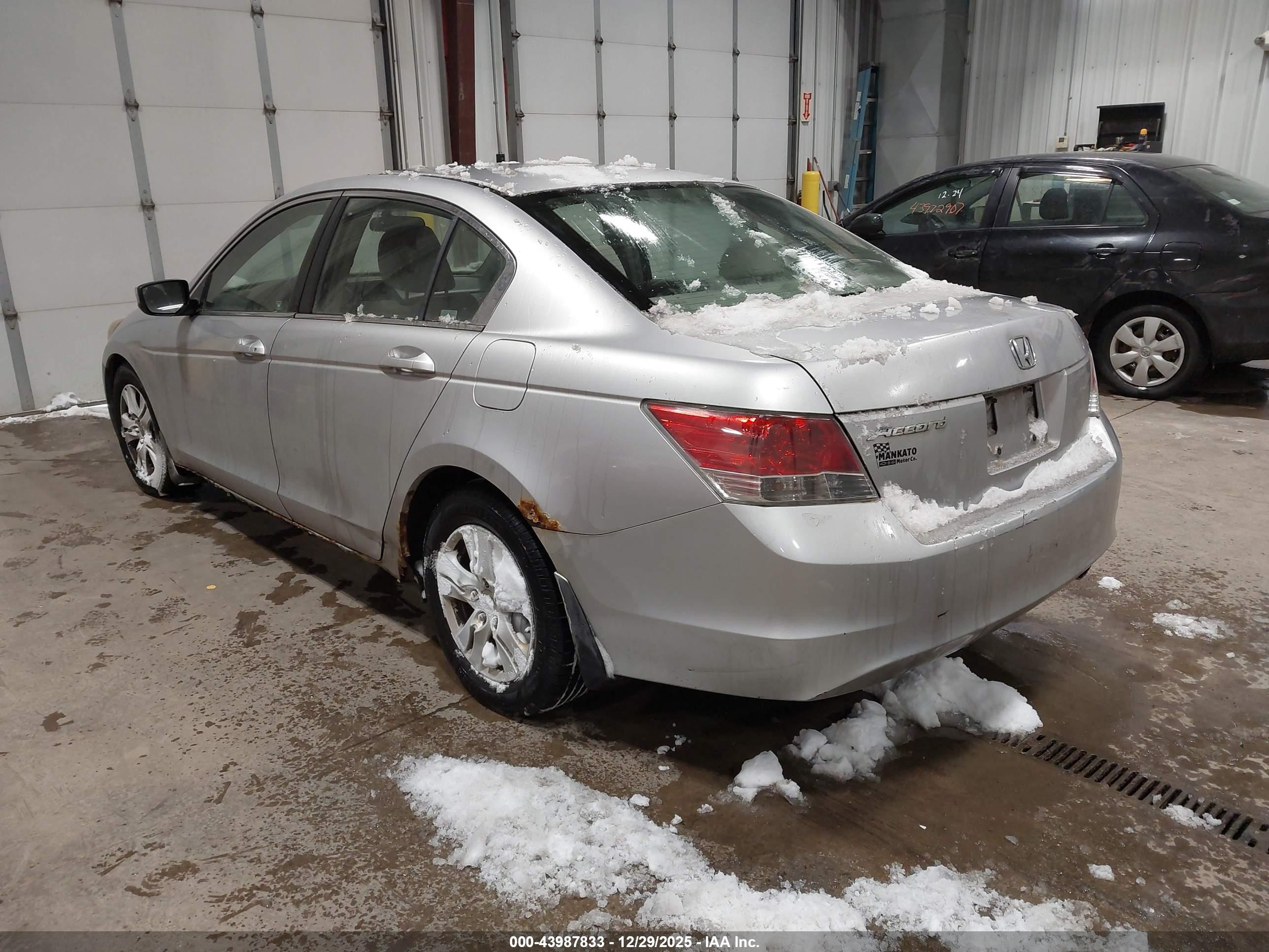 HONDA ACCORD image 3
