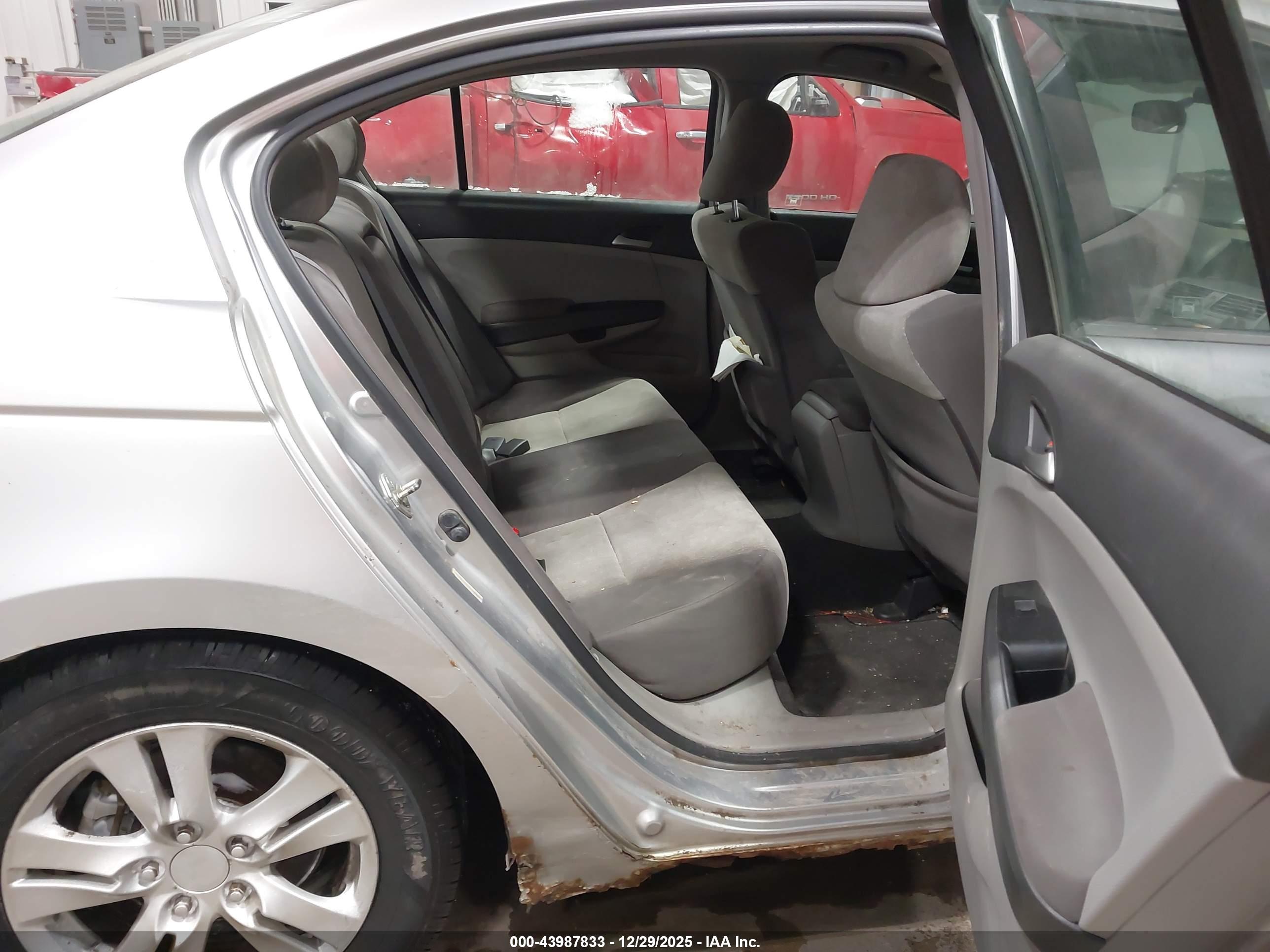 HONDA ACCORD image 8