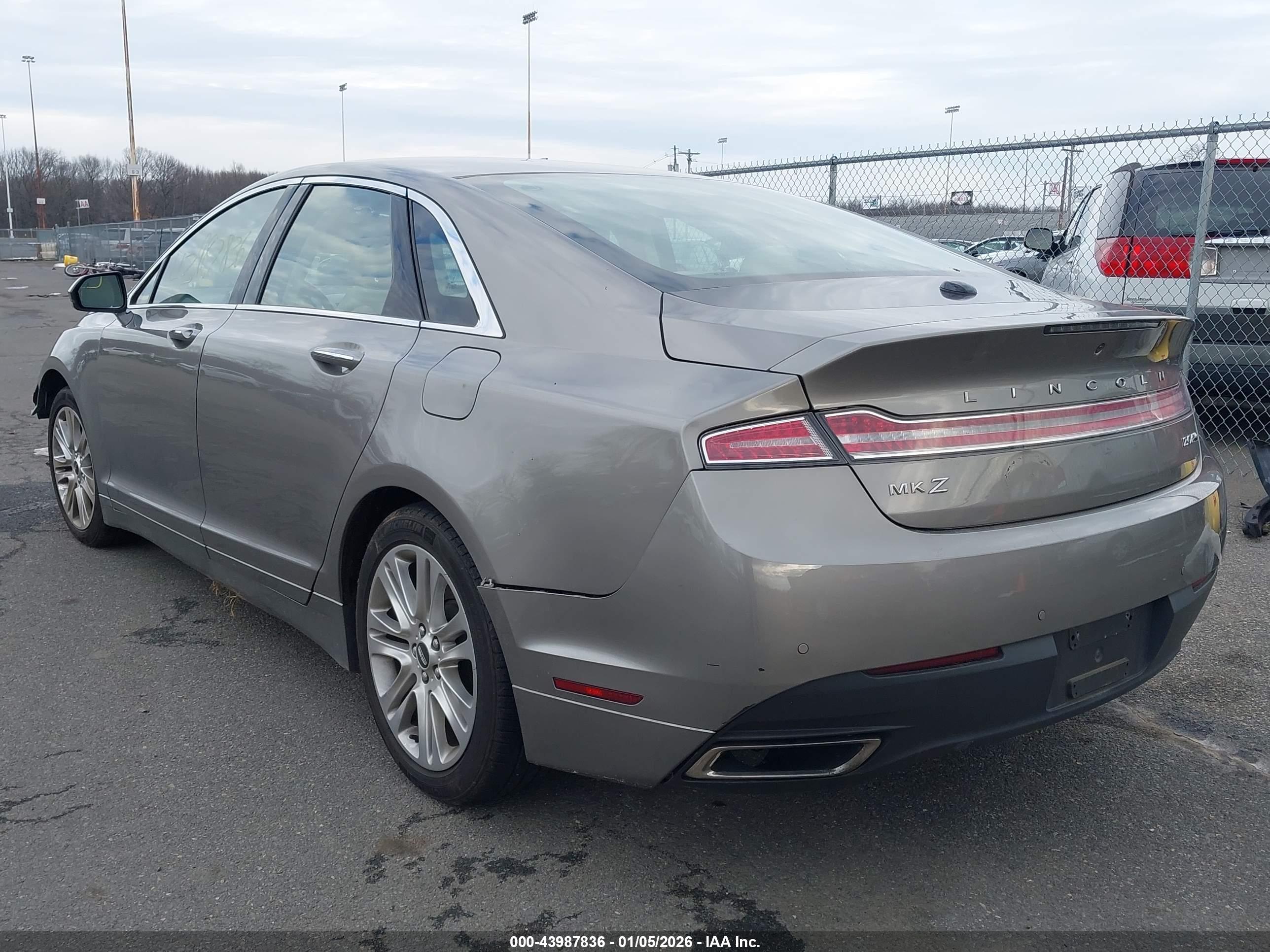 LINCOLN MKZ image 3