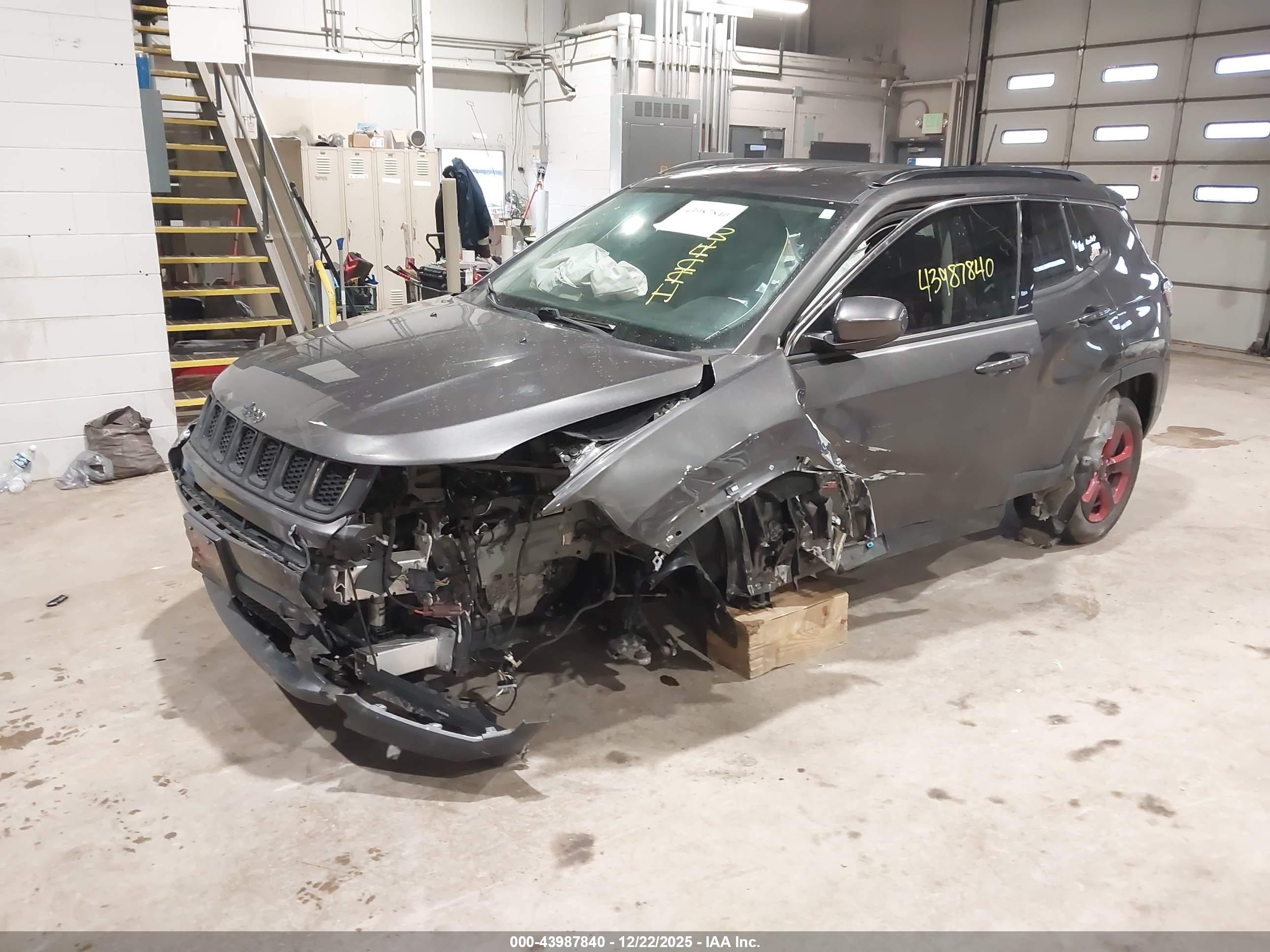 JEEP COMPASS image 2