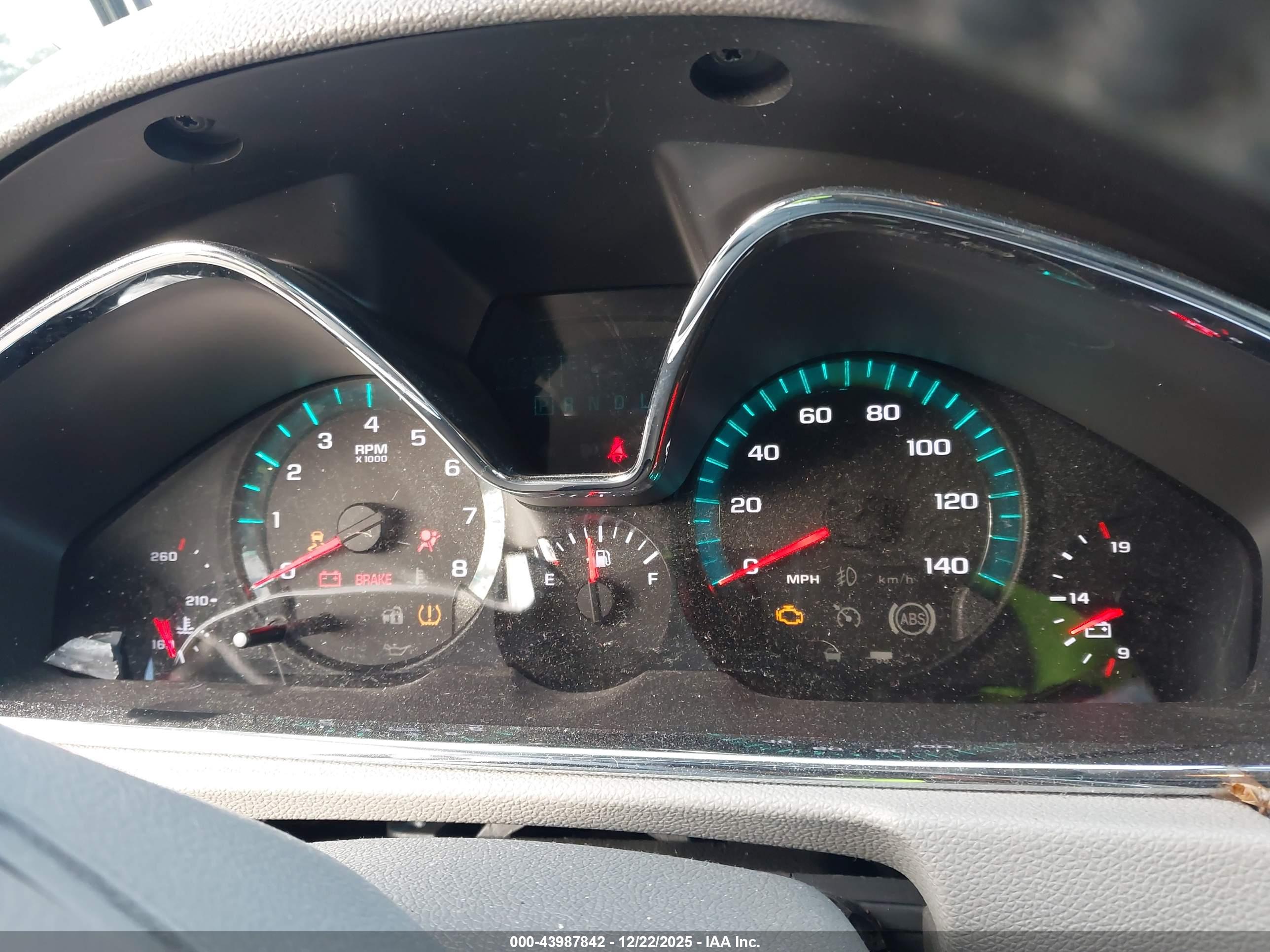 CHEVROLET TRAVERSE image 7
