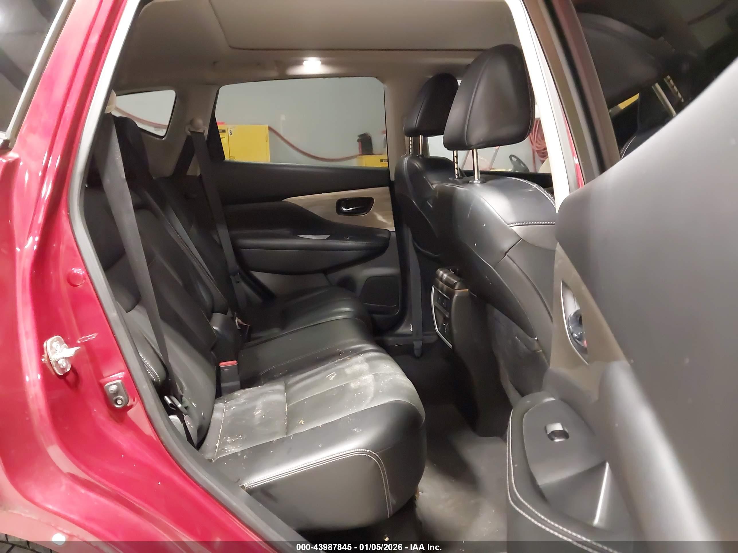 NISSAN MURANO image 8