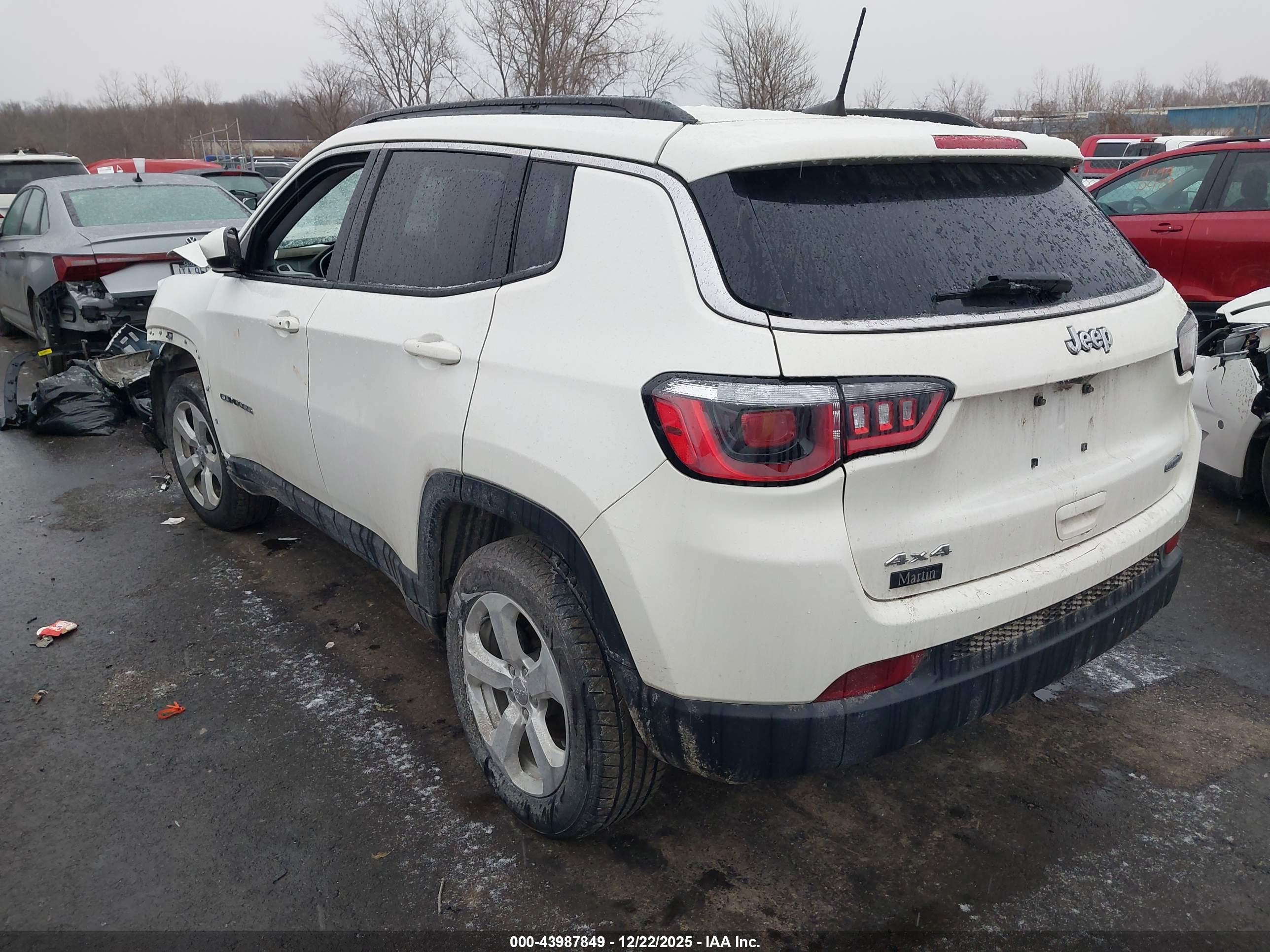 JEEP COMPASS image 3