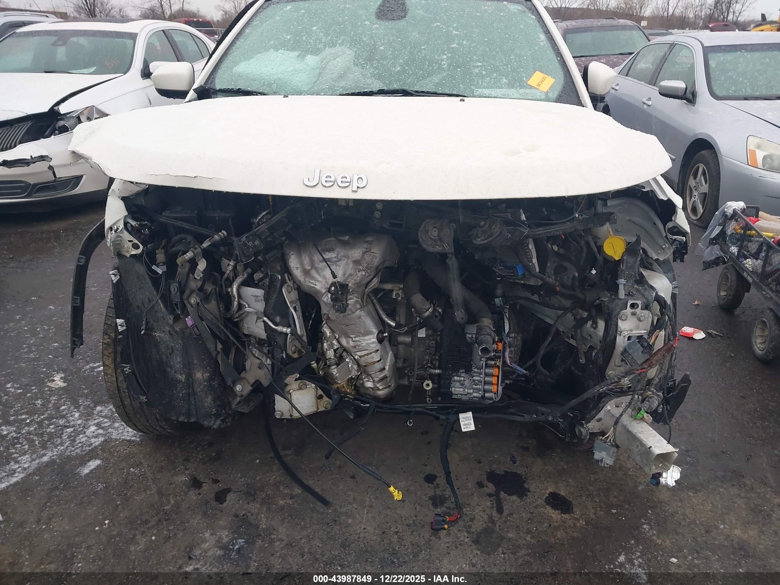 JEEP COMPASS image 6