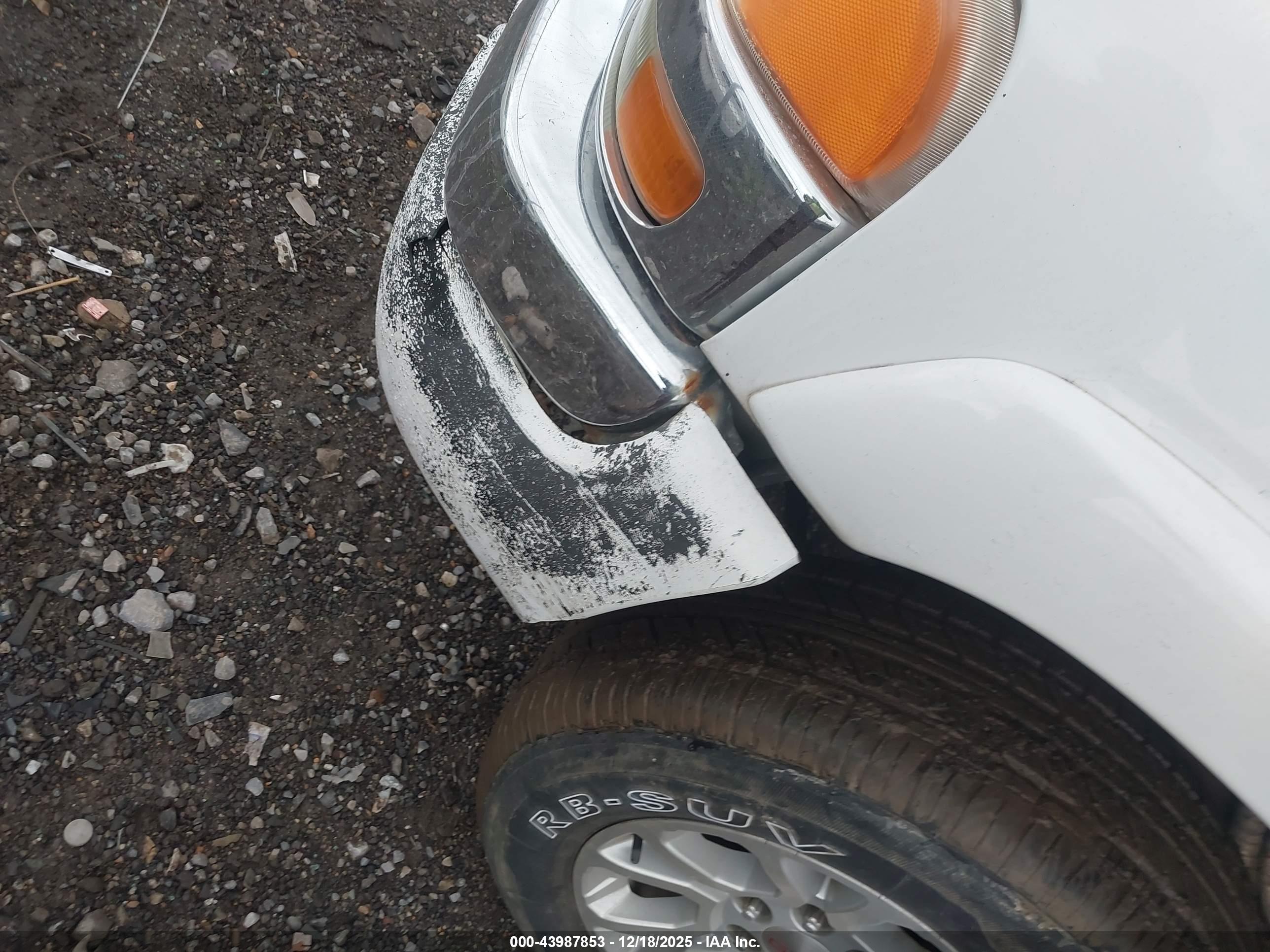 GMC SIERRA image 6