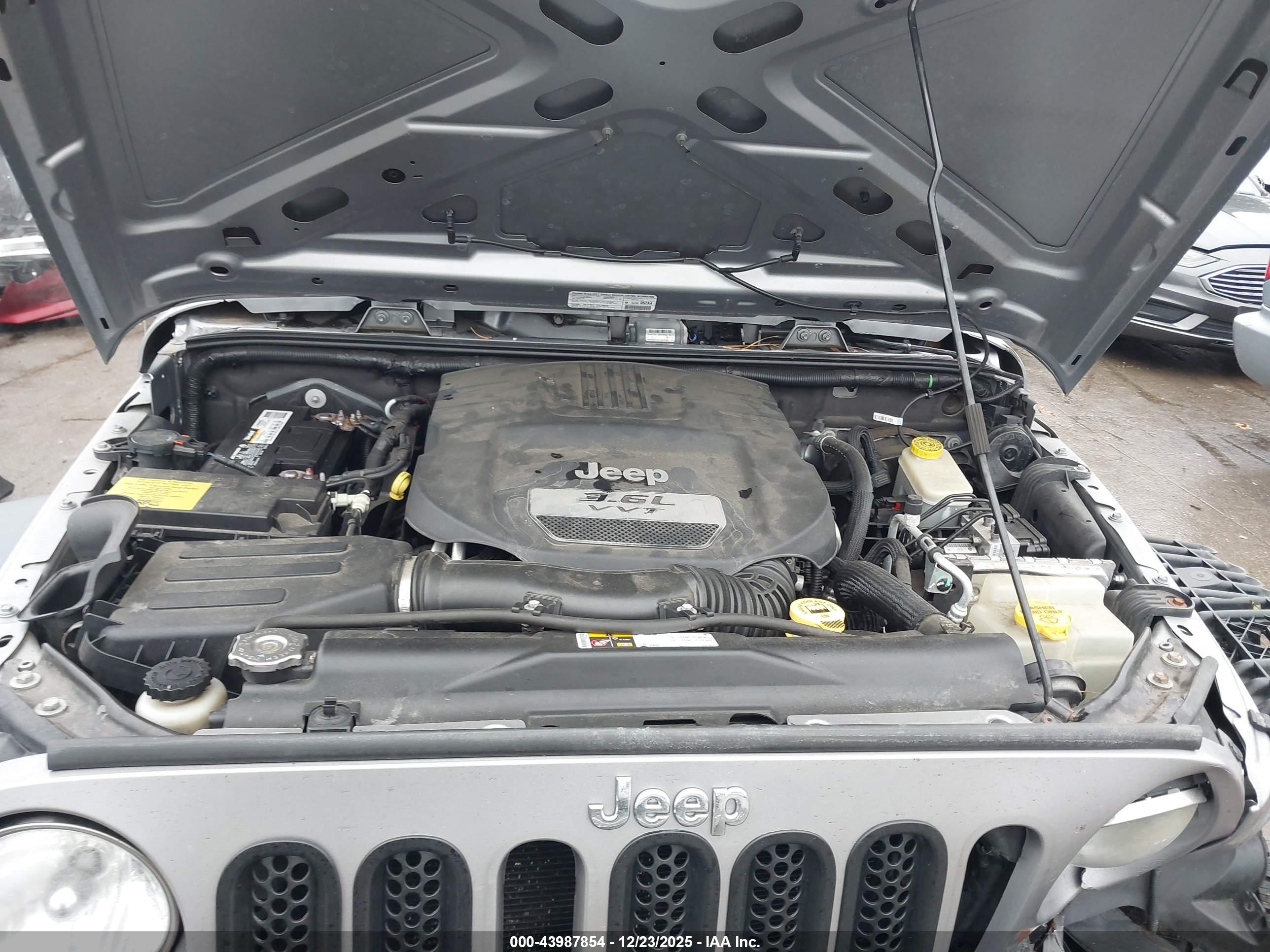 JEEP WRANGLER image 10