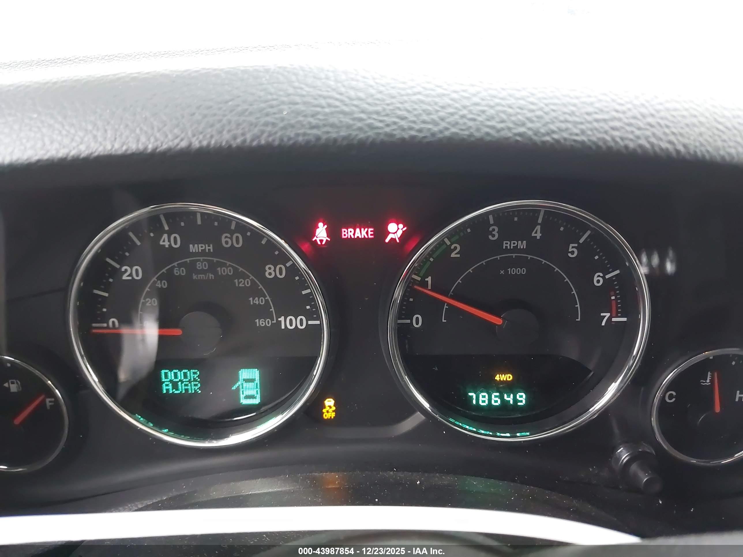 JEEP WRANGLER image 7