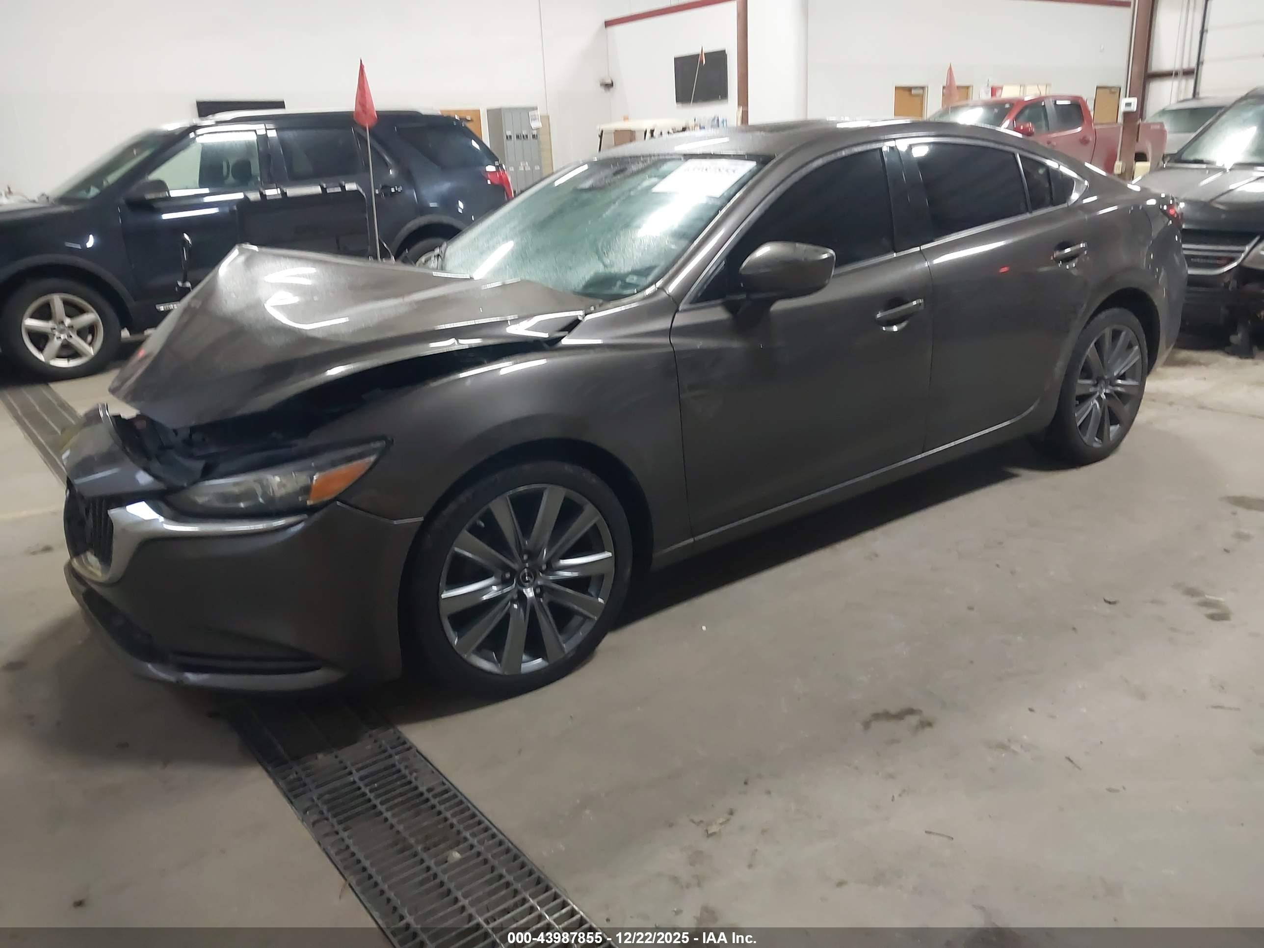 MAZDA MAZDA6 image 2