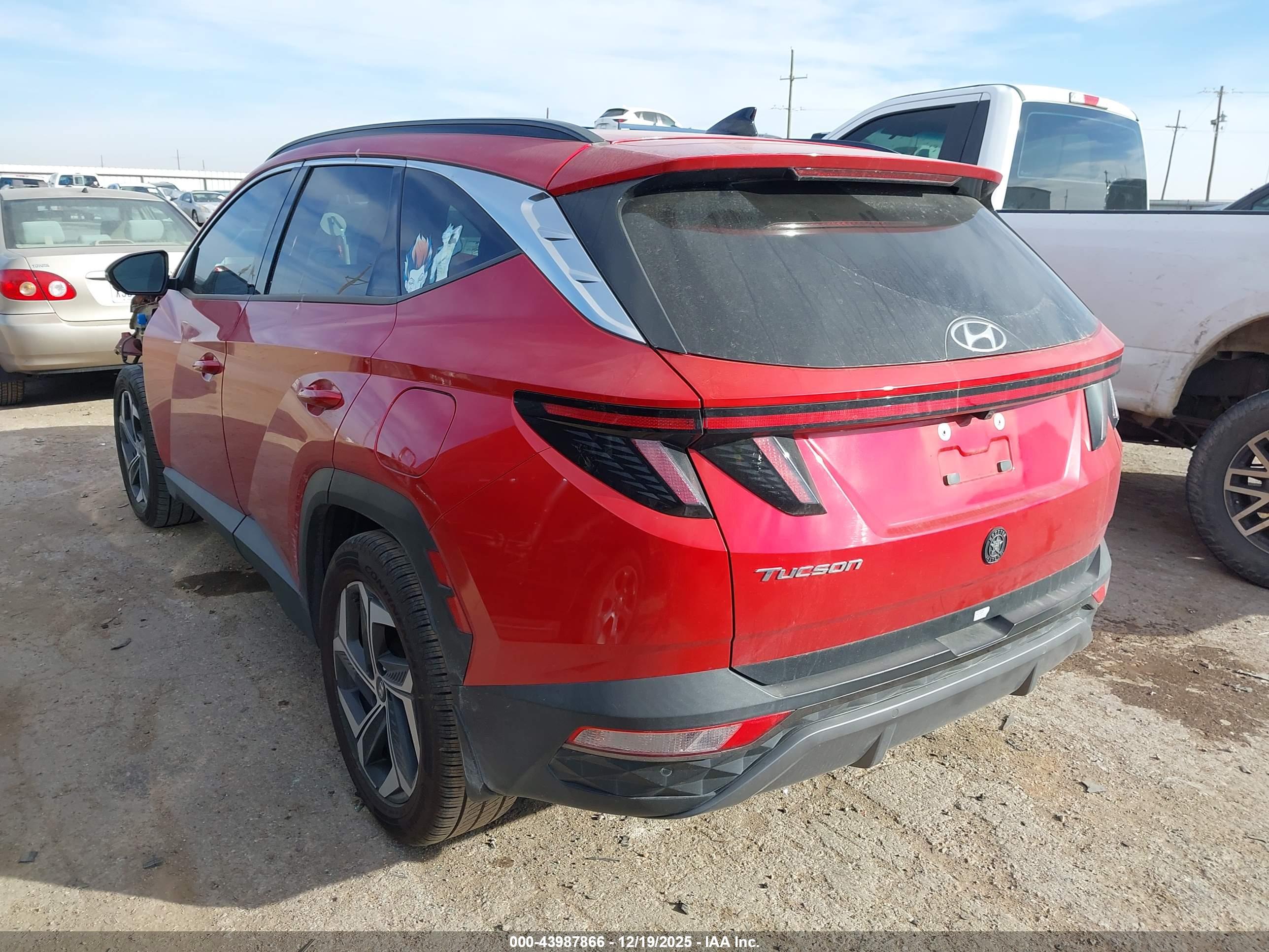 HYUNDAI TUCSON image 3