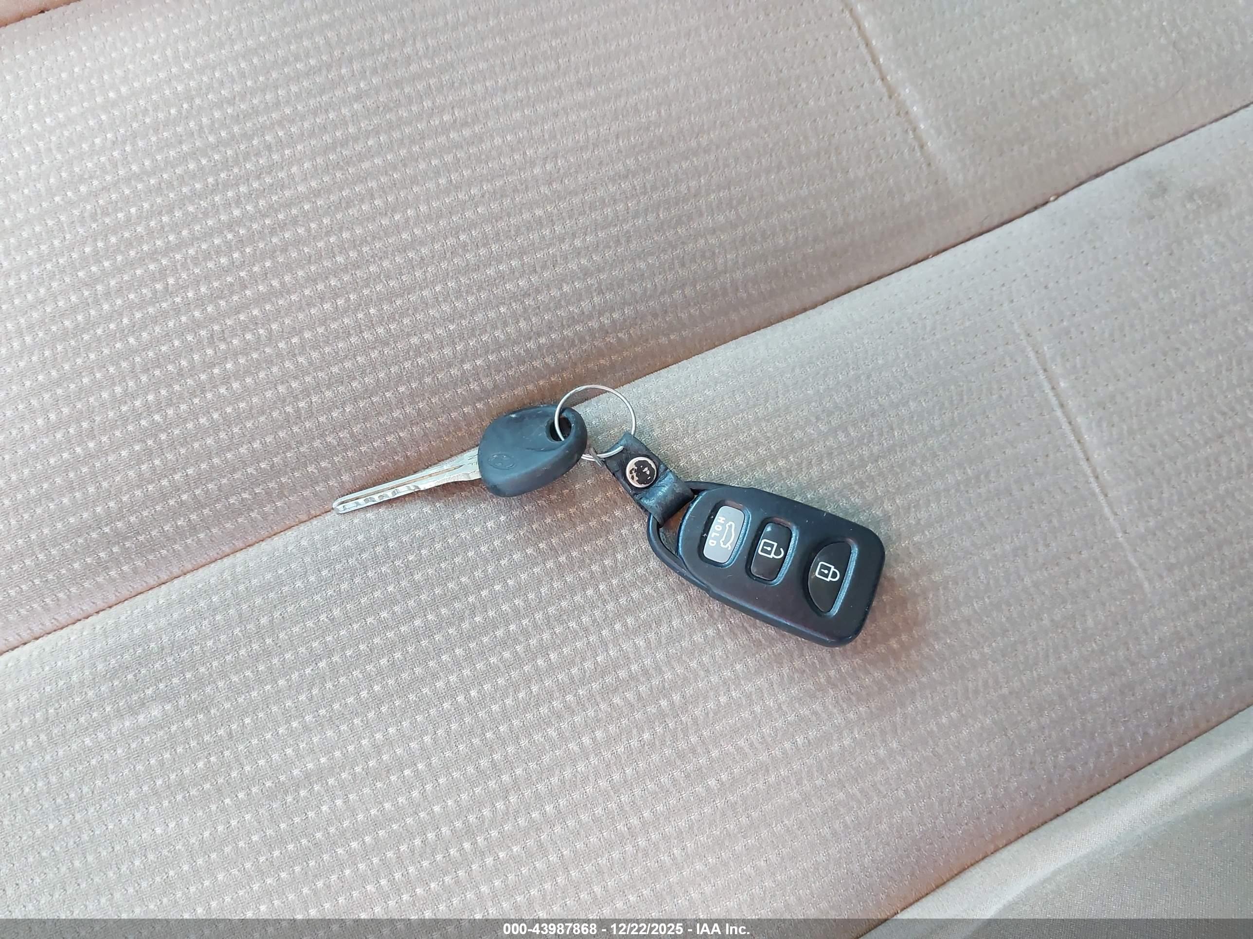 HYUNDAI SONATA image 11