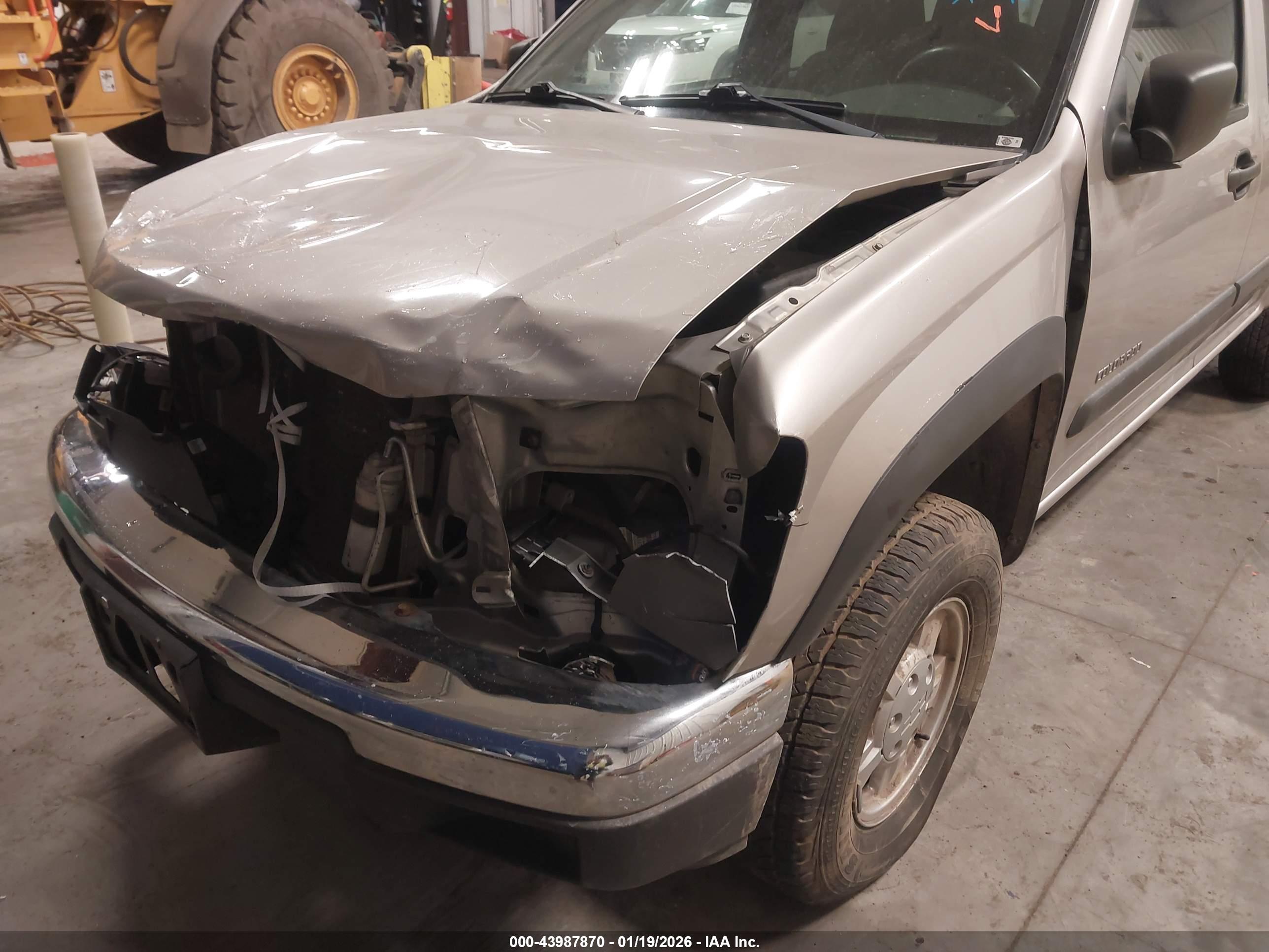 CHEVROLET COLORADO image 6
