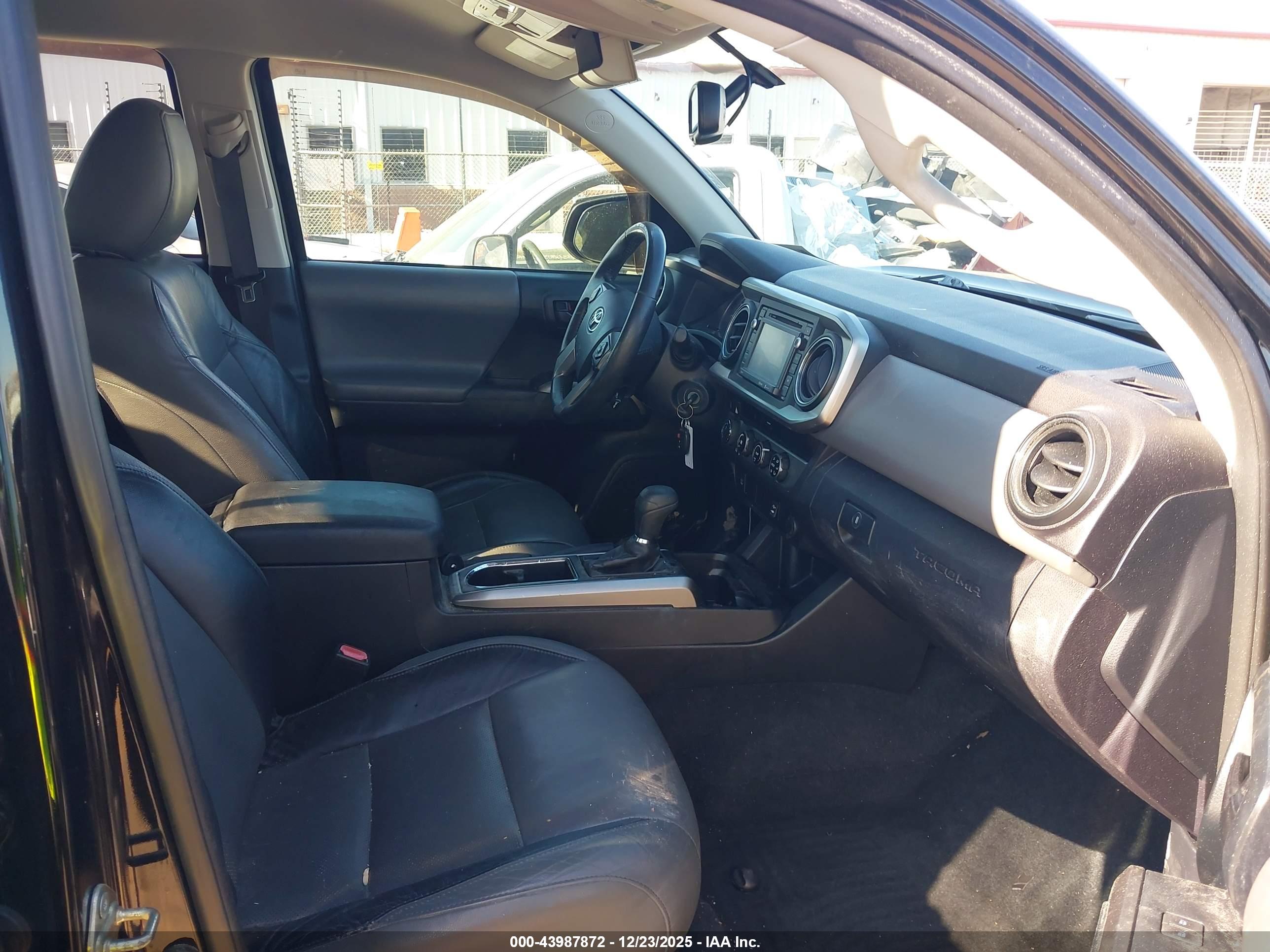 TOYOTA TACOMA image 5