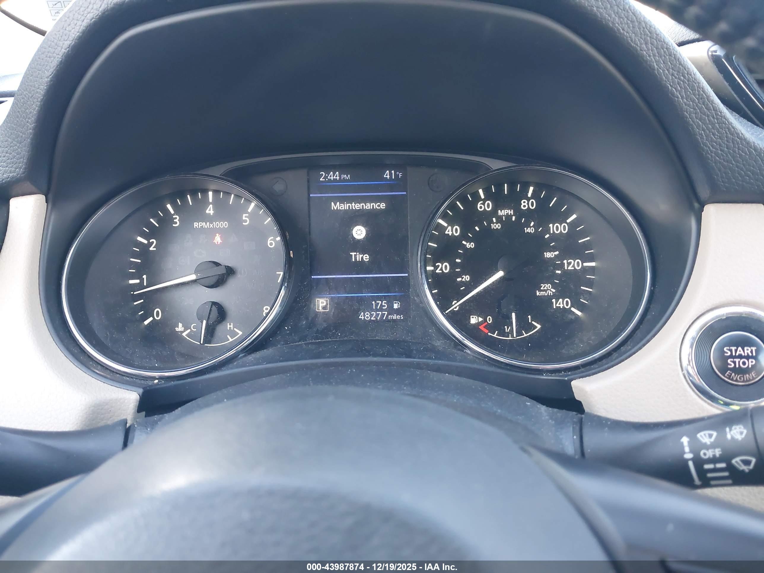 NISSAN ROGUE image 7