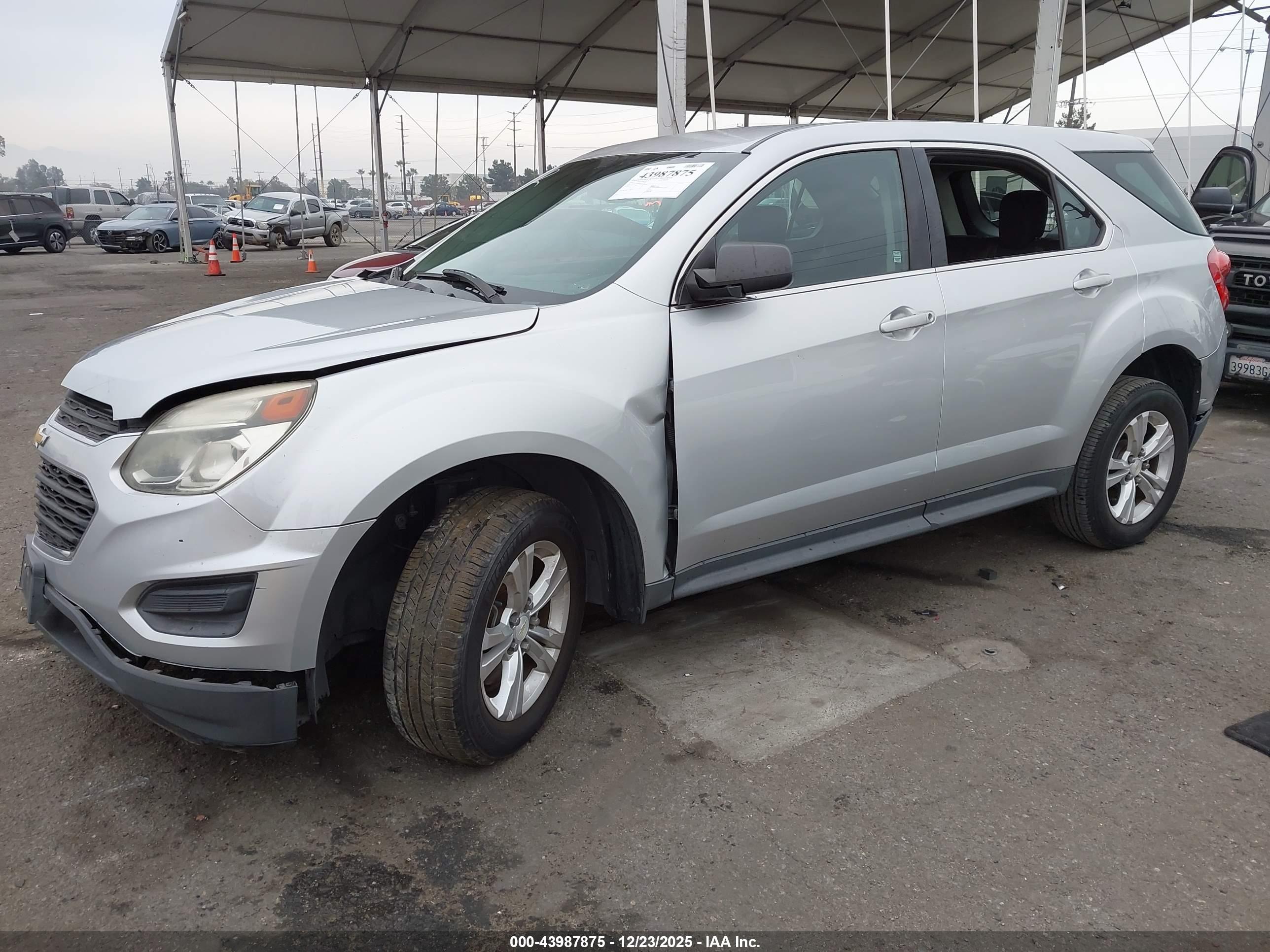 CHEVROLET EQUINOX image 2