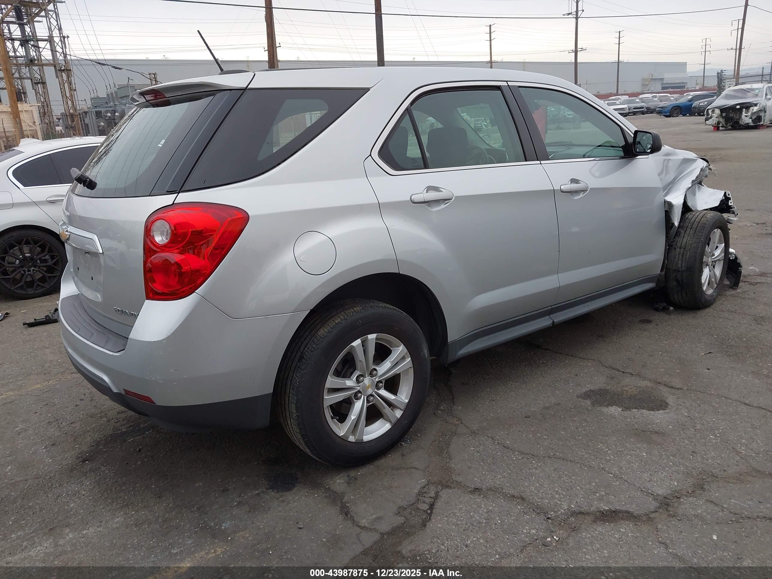 CHEVROLET EQUINOX image 4