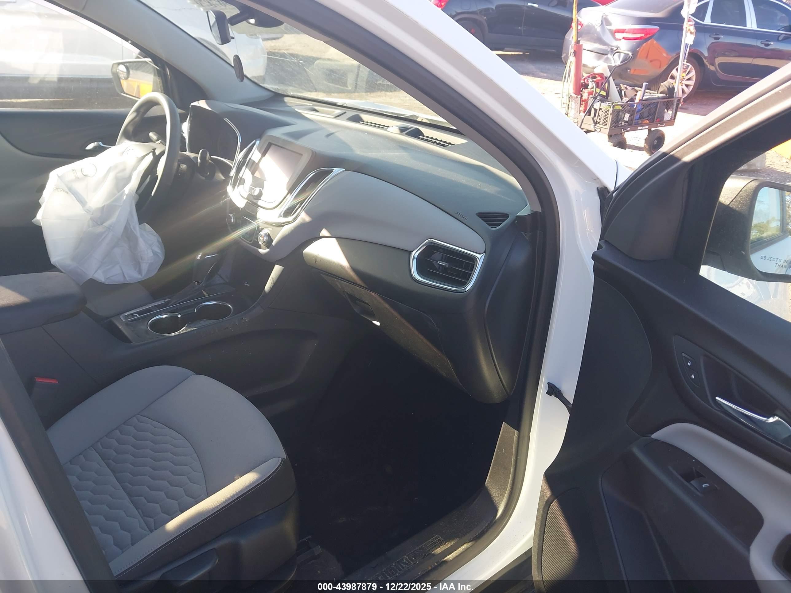 CHEVROLET EQUINOX image 5