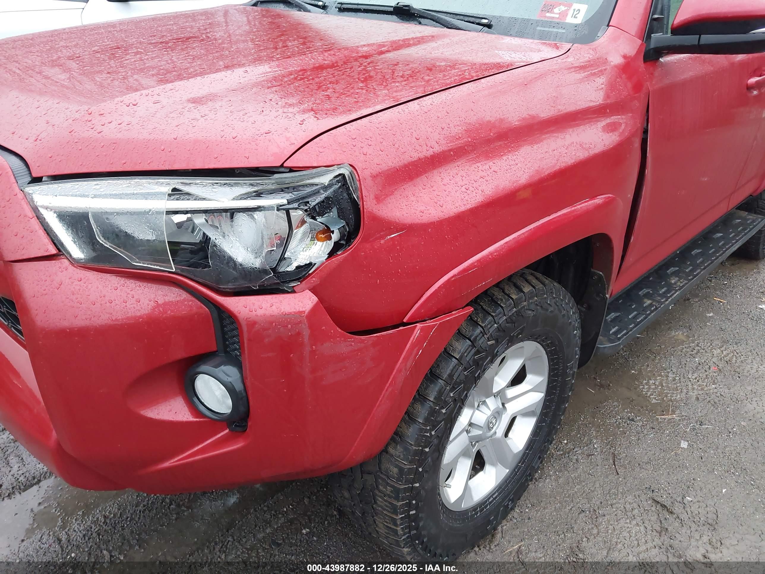 TOYOTA 4RUNNER image 6