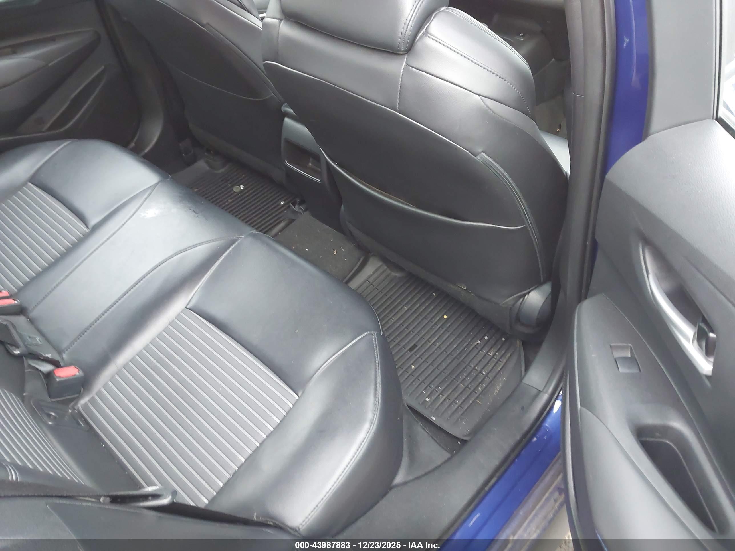 TOYOTA COROLLA image 8