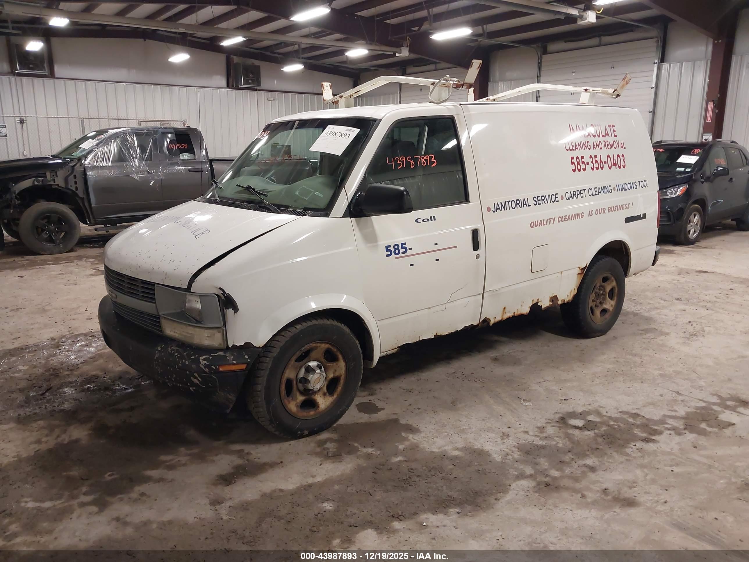 CHEVROLET ASTRO image 2