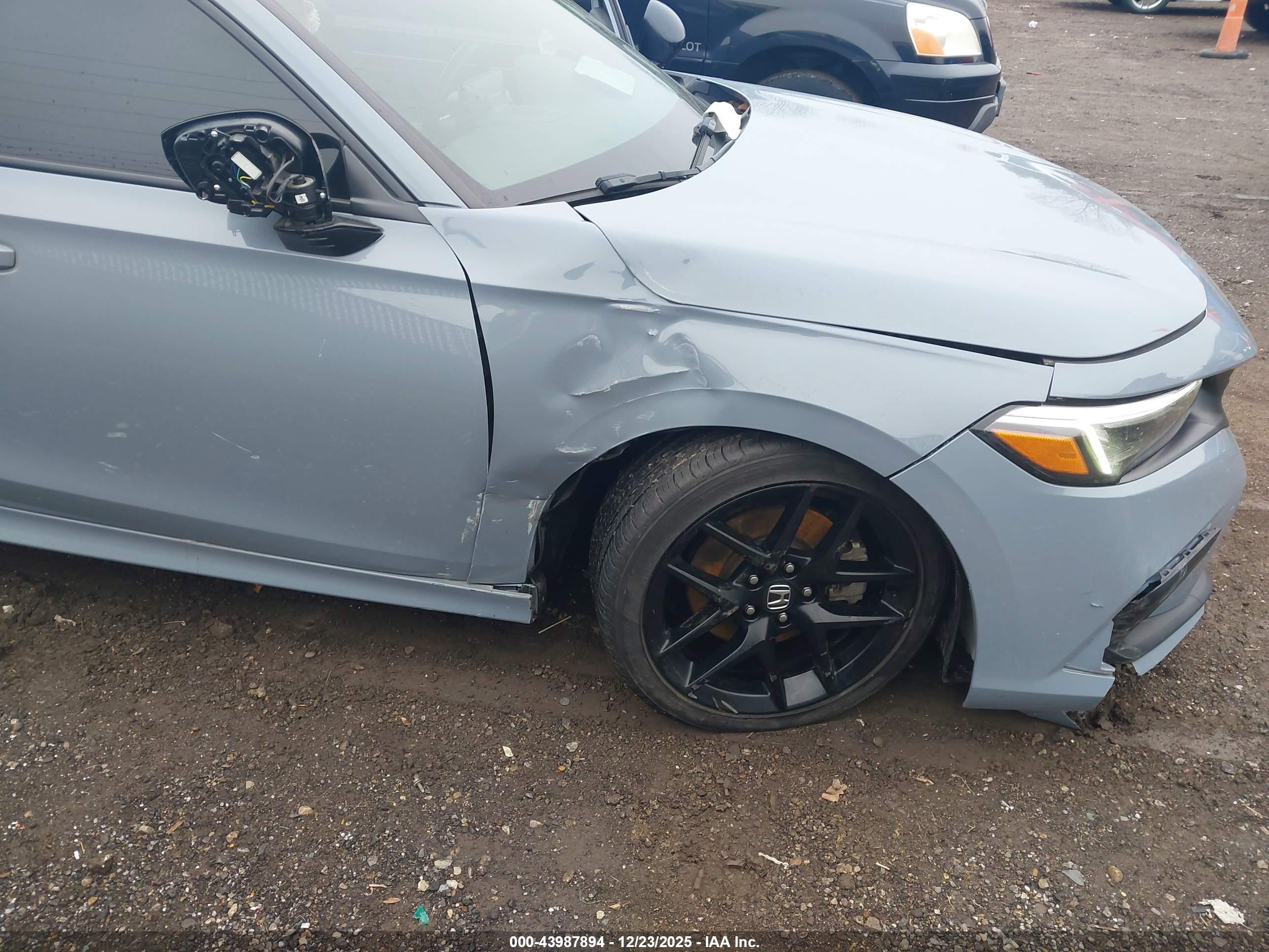 HONDA CIVIC image 6
