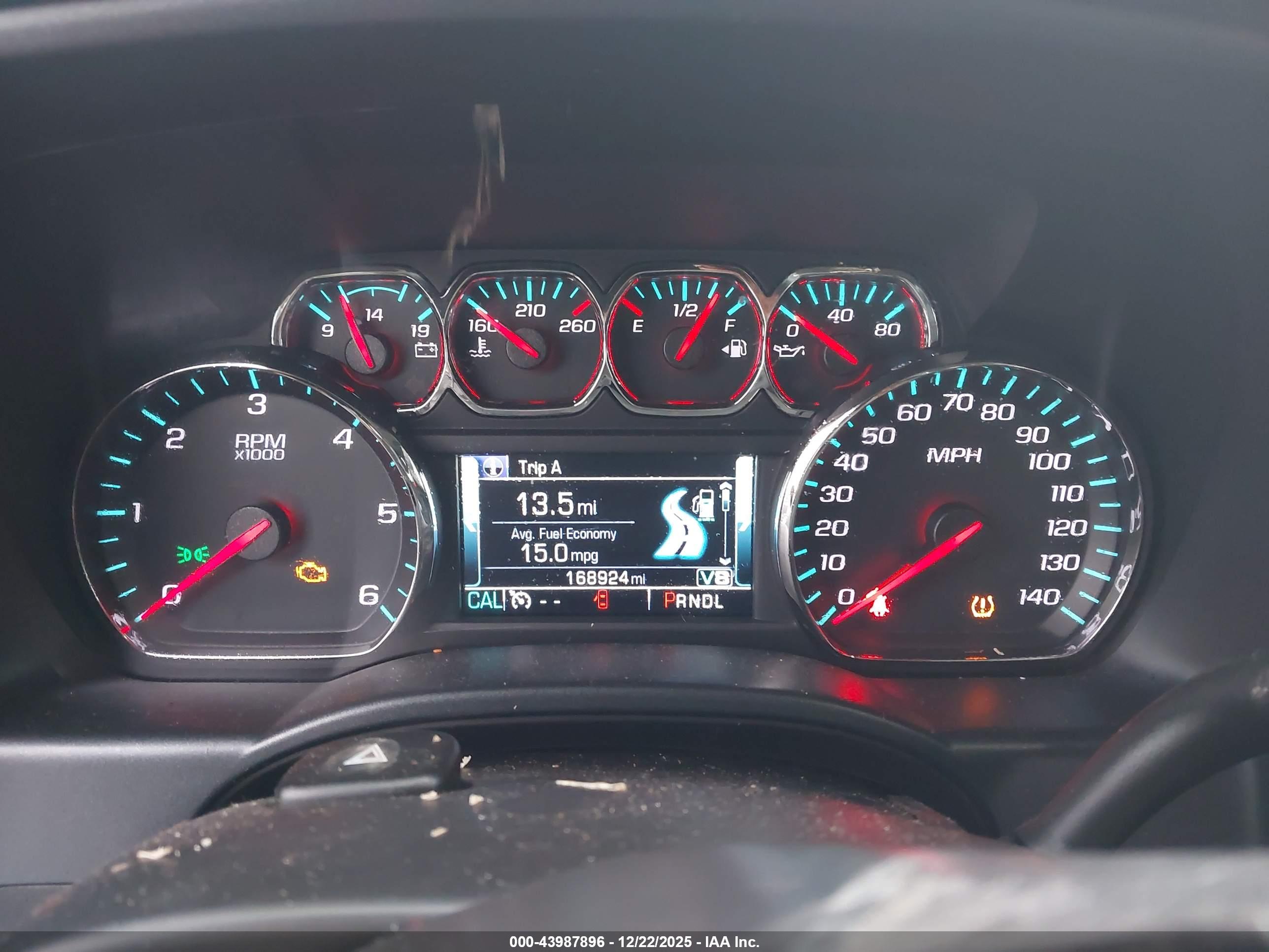 CHEVROLET SILVERADO image 7