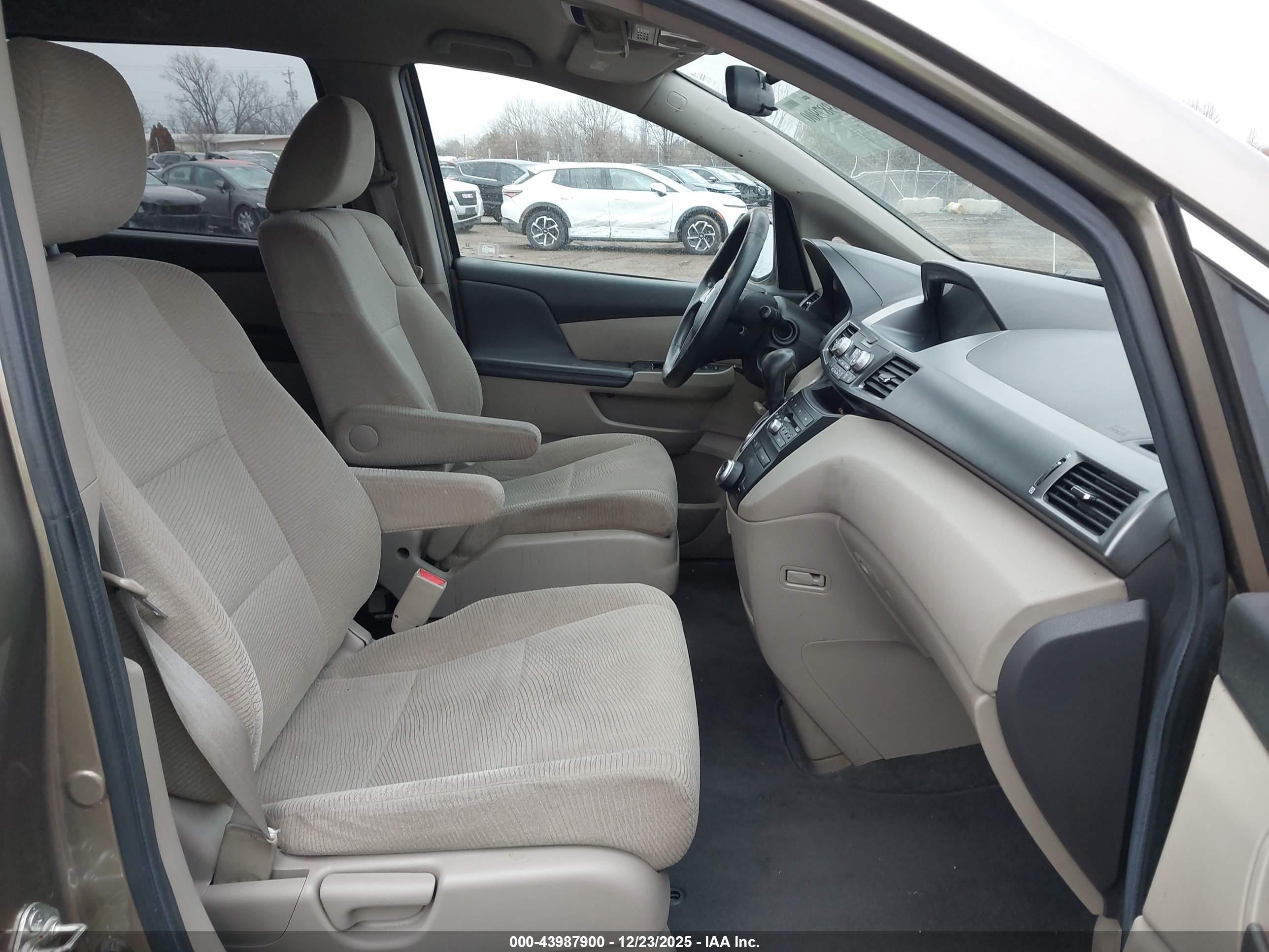 HONDA ODYSSEY image 5