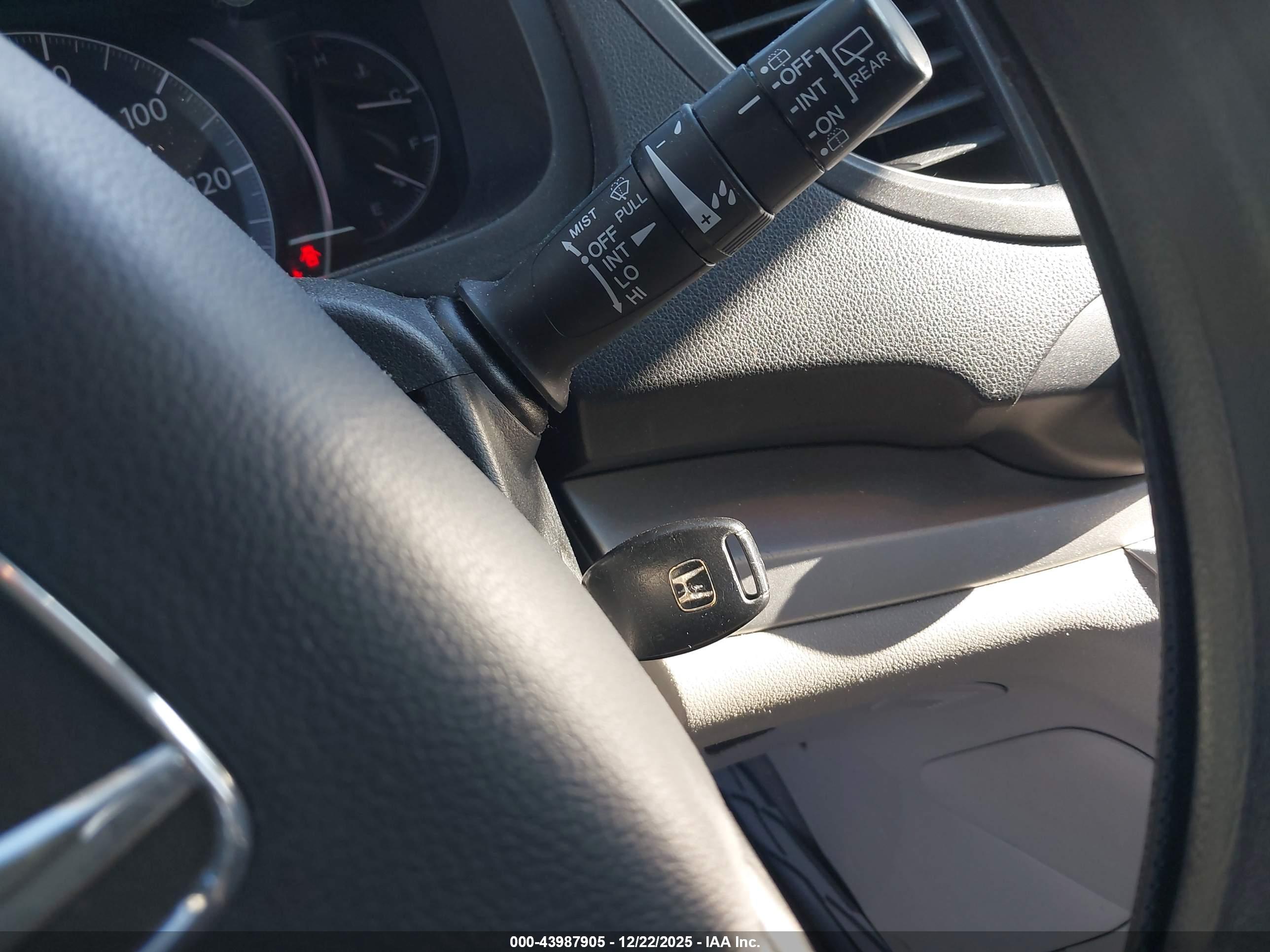 HONDA CR-V image 11