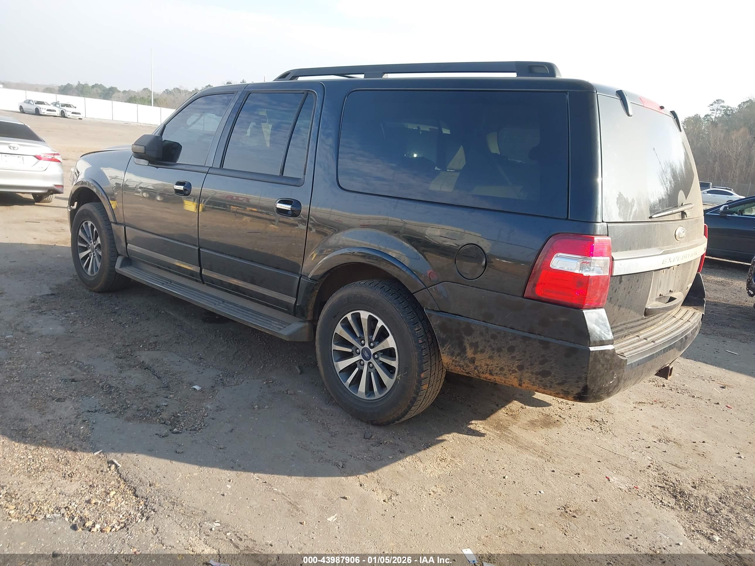 FORD EXPEDITION image 3