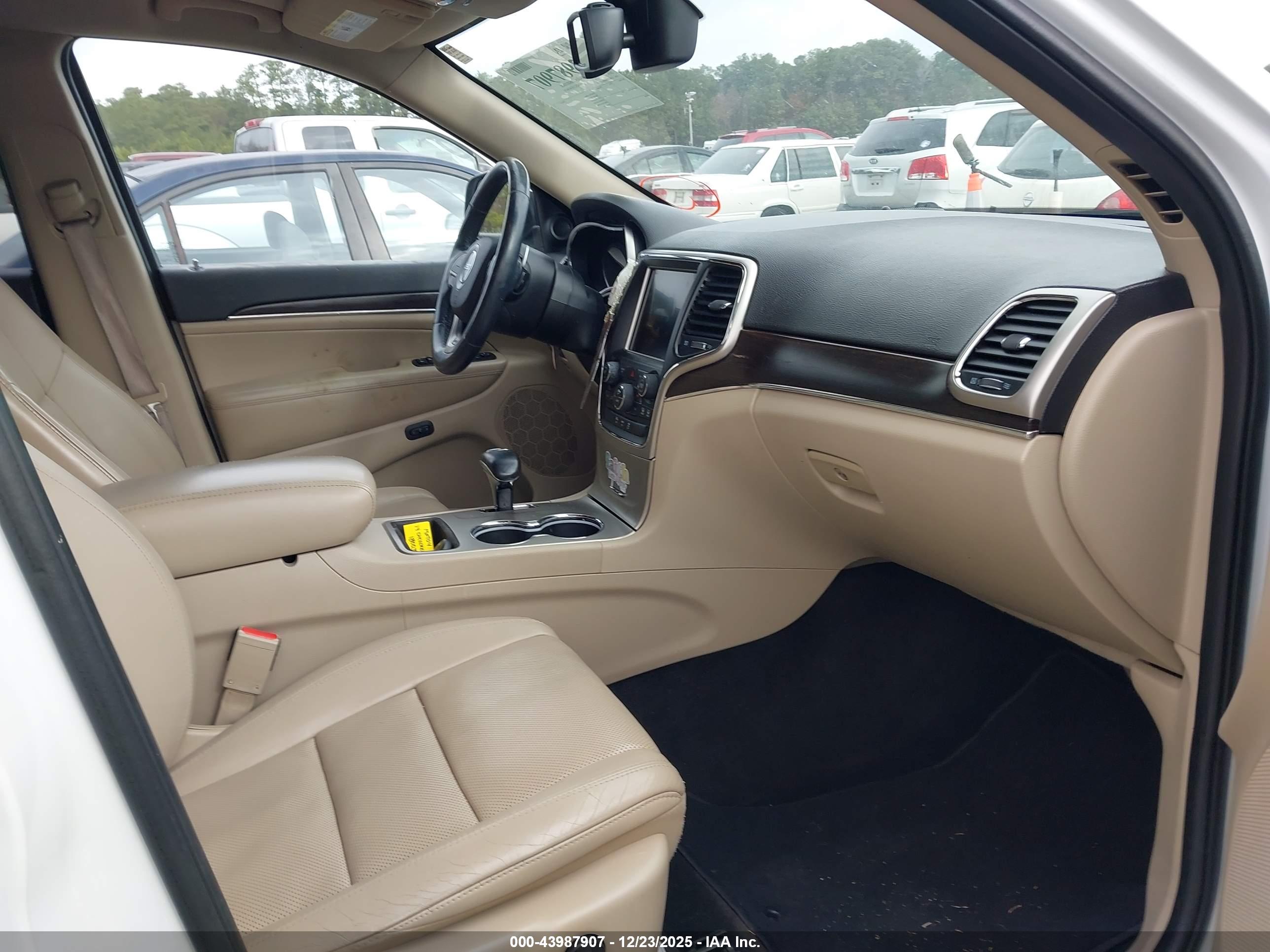 JEEP GRAND image 5